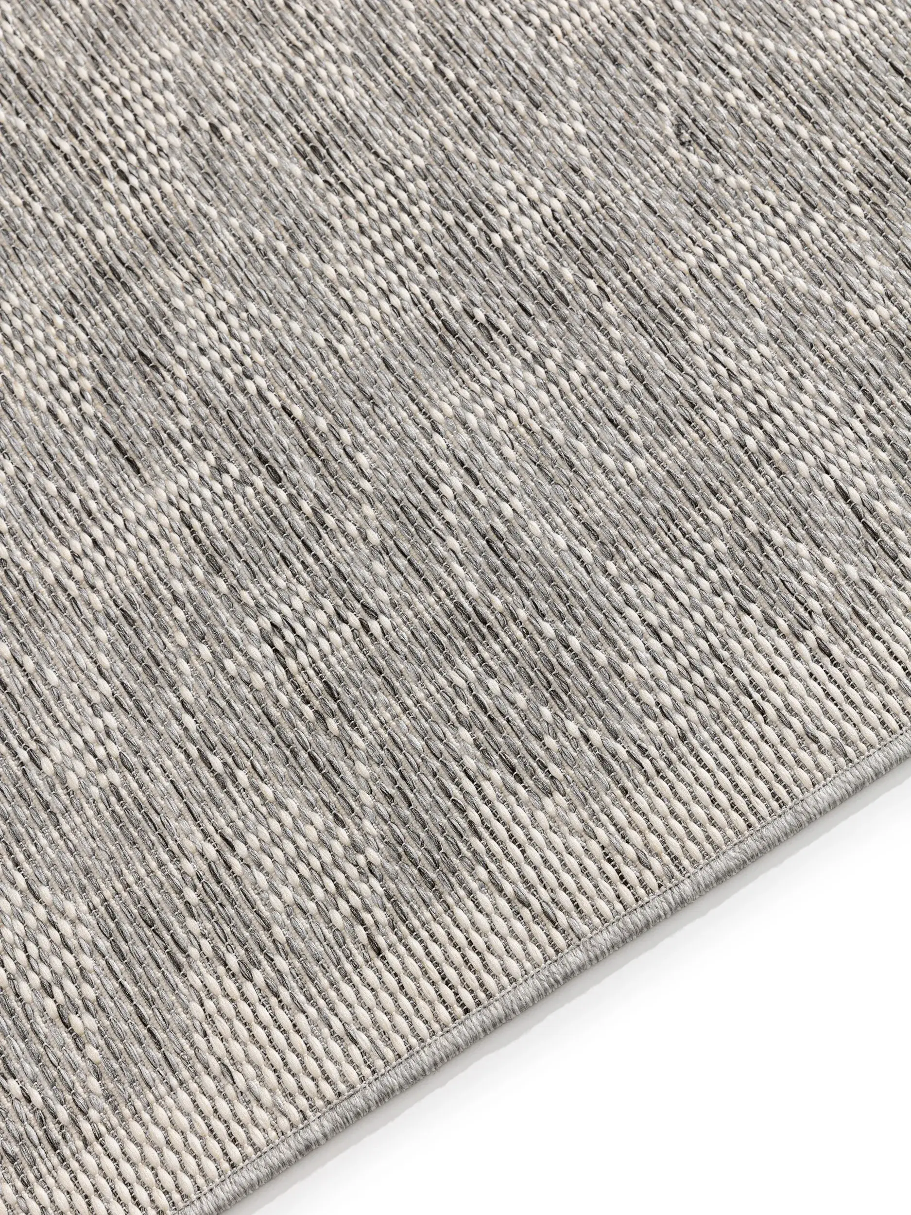 Rug made of 100% Polypropylen in Grey with a 100% Polypropylen high pile by benuta Nest