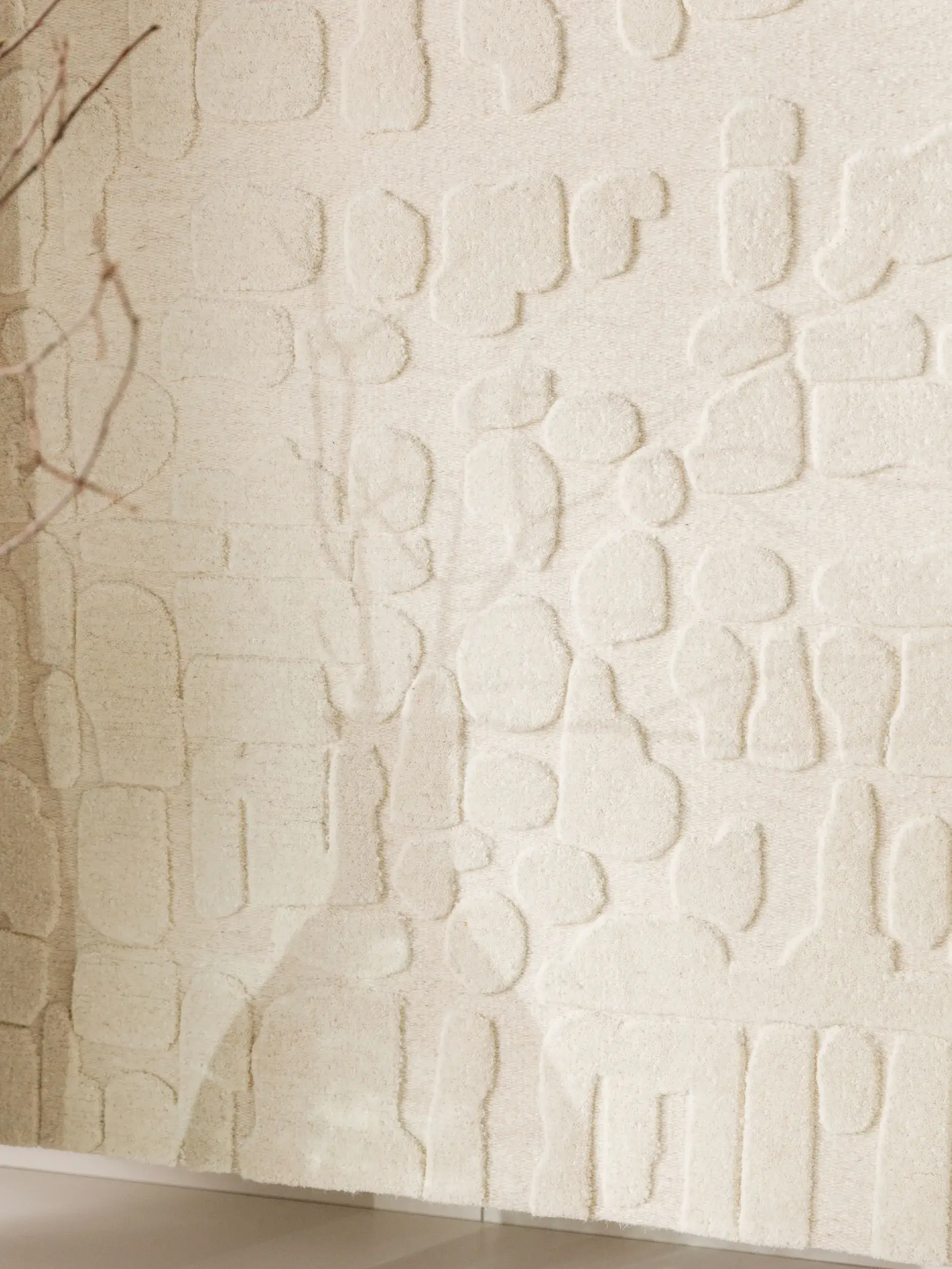 Tapijt van 80% Wol, 20% Katoen in Beige met een 80% Wol, 20% Katoen hoge pool van benuta pure