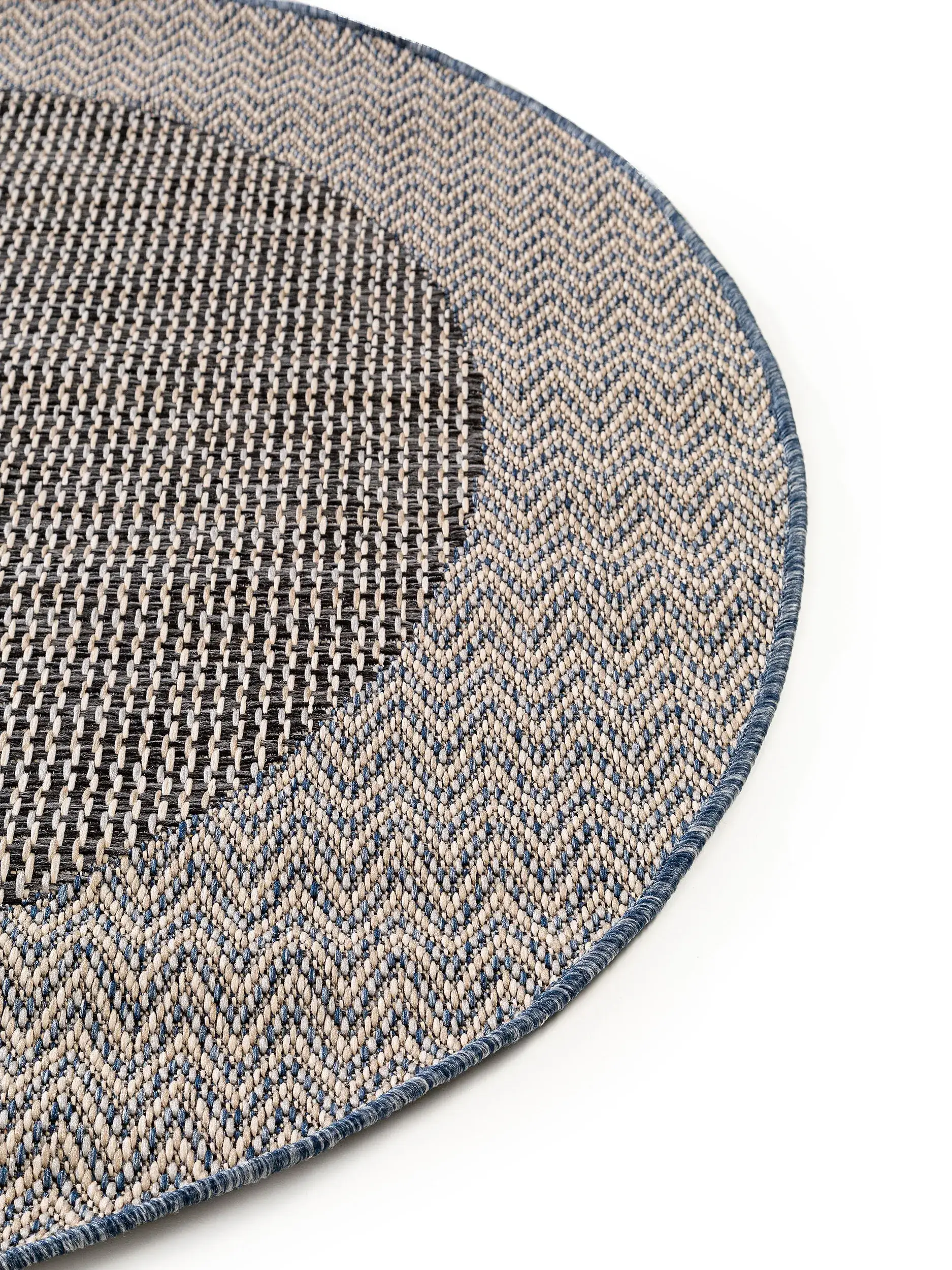 Tapijt van 100% Polypropyleen in Beige met een 100% Polypropyleen hoge pool van benuta nest