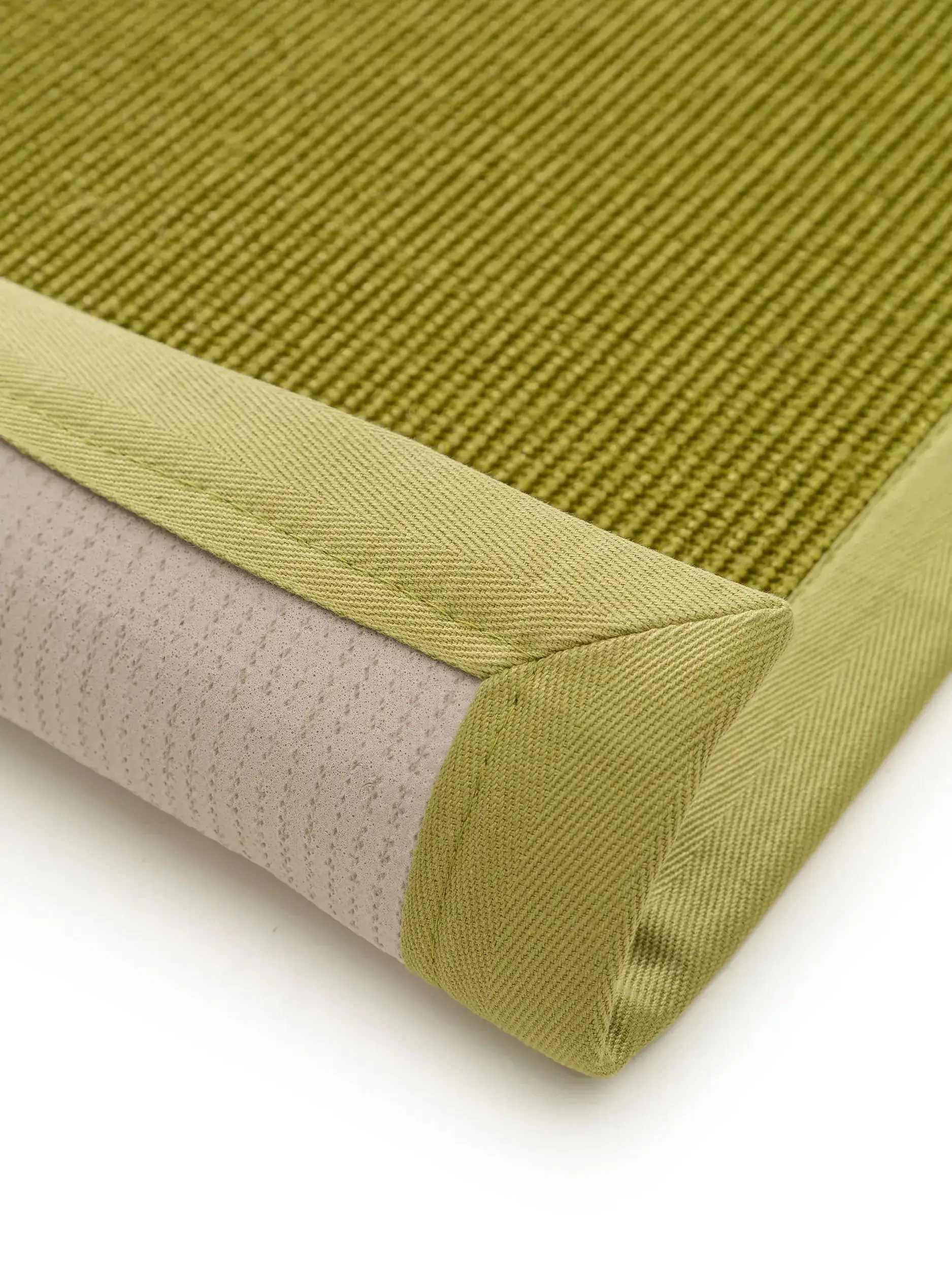 Fußmatte Sana Grün im Design Bordüre aus 100% Sisal von benuta Nest