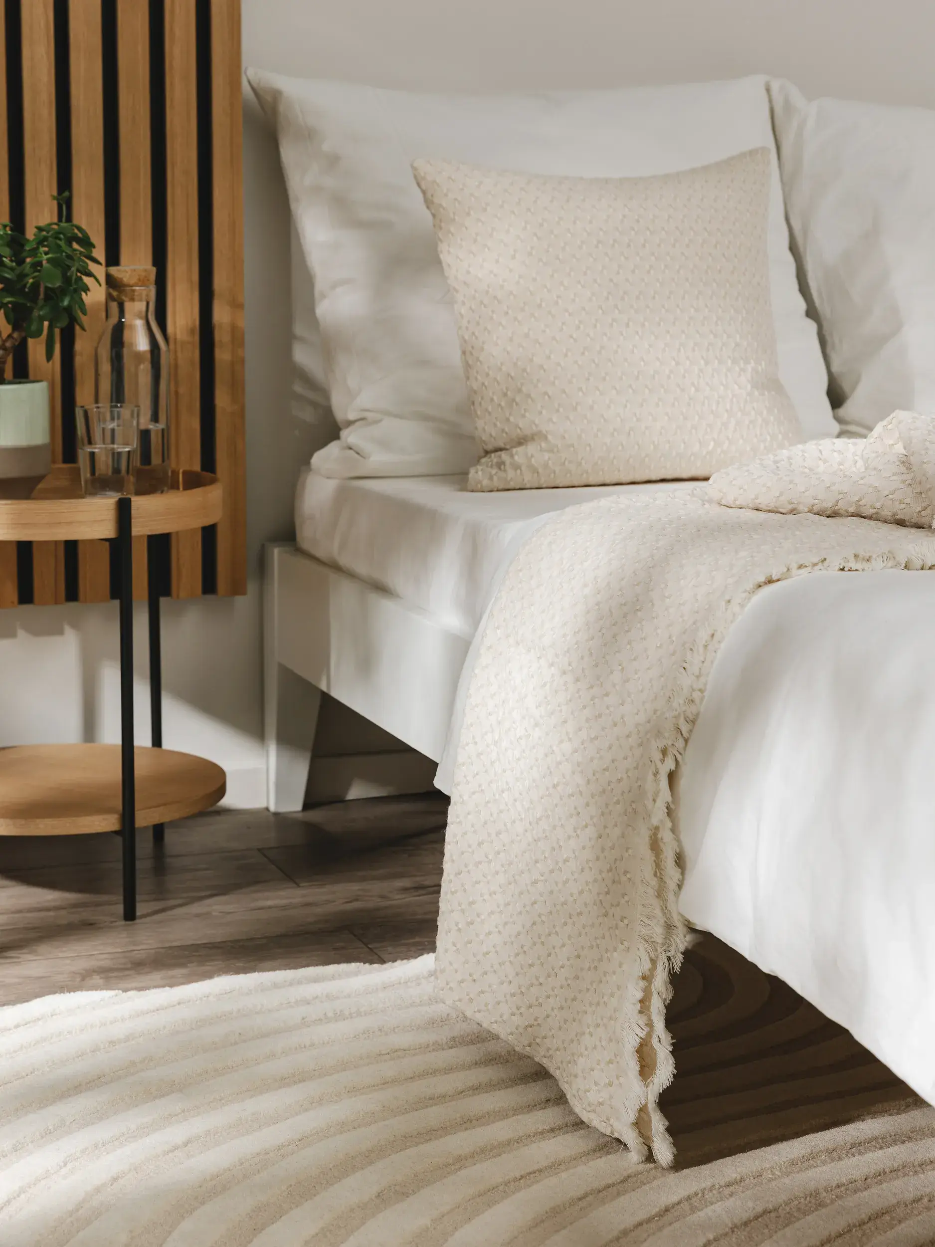 Decke Vanida Beige im Design  aus  von benuta Pure