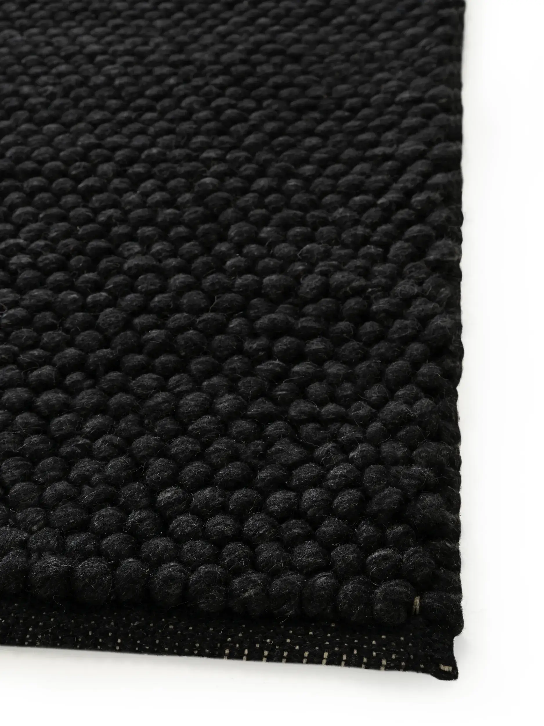 Teppich aus 70% Wolle, 30% Polyester in Grau mit 70% Wolle, 30% Polyester hohem Flor von benuta Pure