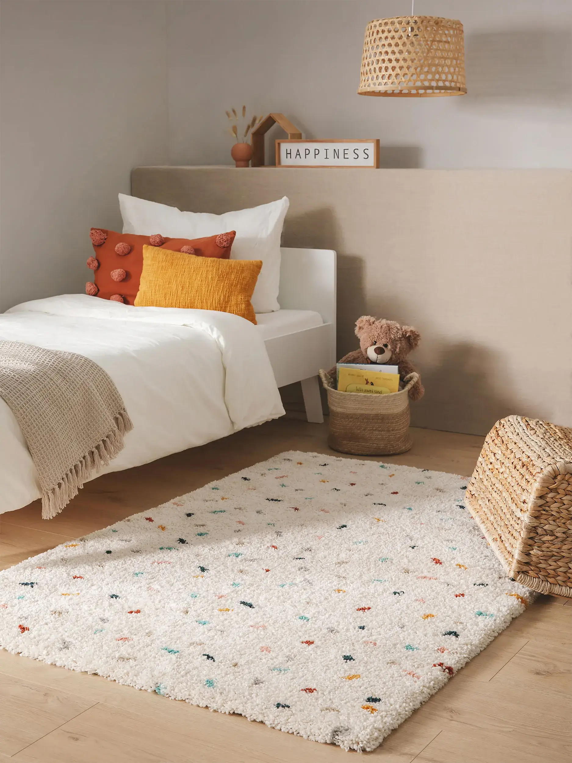 Rug made of 100% Polypropylen in Multicolor with a 100% Polypropylen high pile by Lytte