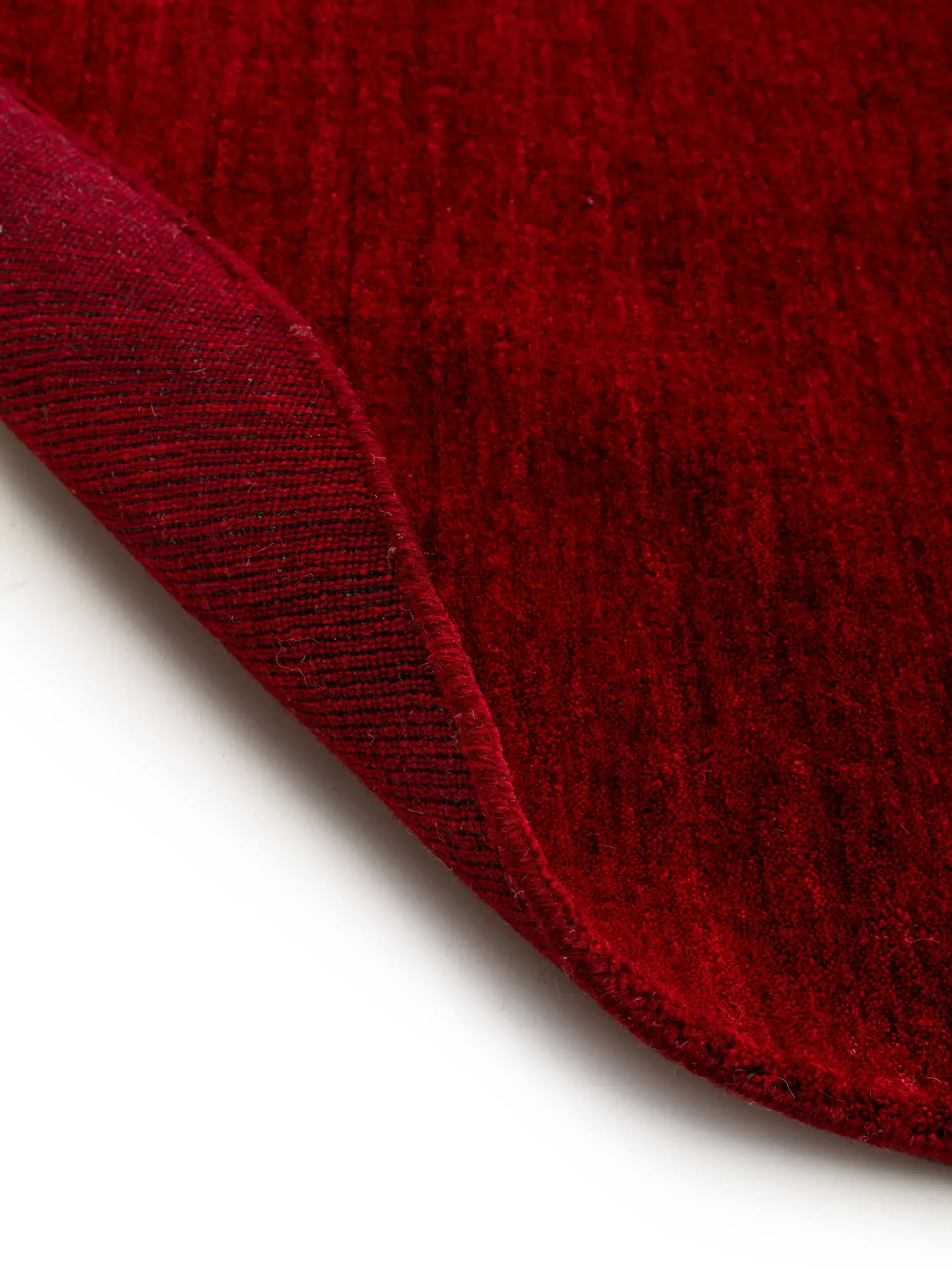 Teppich aus 100% Wolle in Rot mit 100% Wolle hohem Flor von benuta Nest