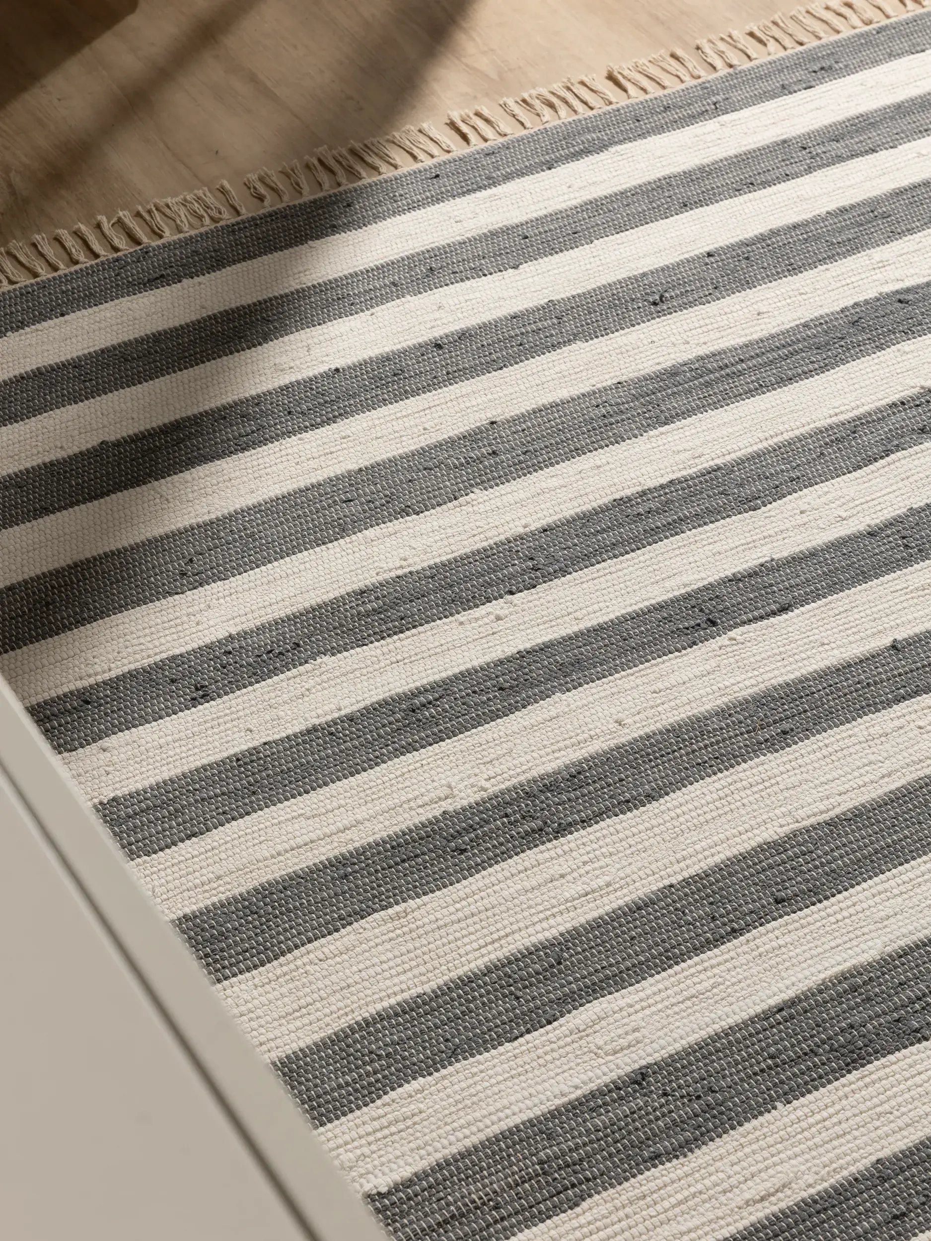 Teppich aus 100% Baumwolle in Grau mit 100% Baumwolle hohem Flor von benuta Basic