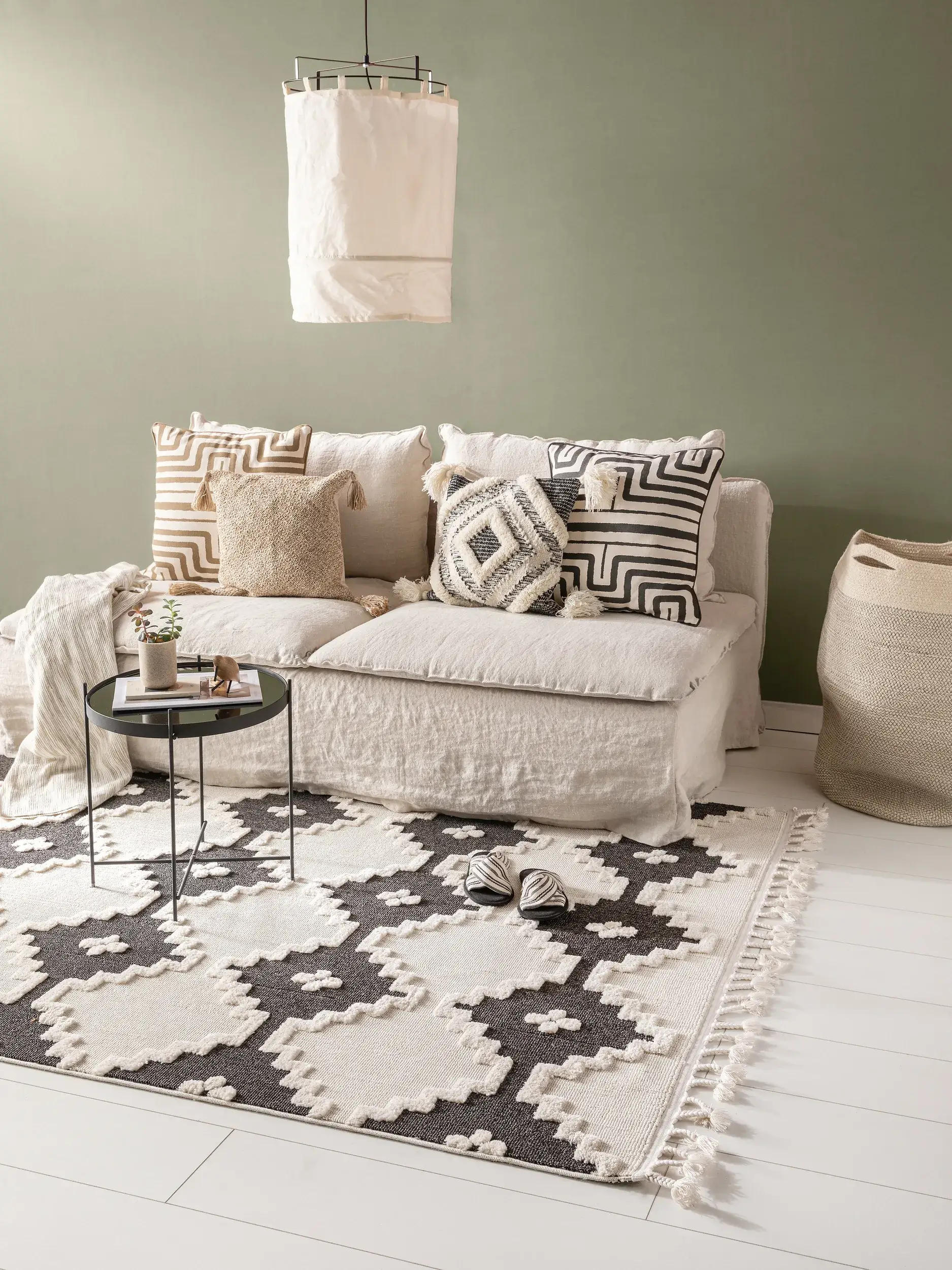 Tapijt van 100% Polyester in Beige met een 100% Polyester hoge pool van benuta POP