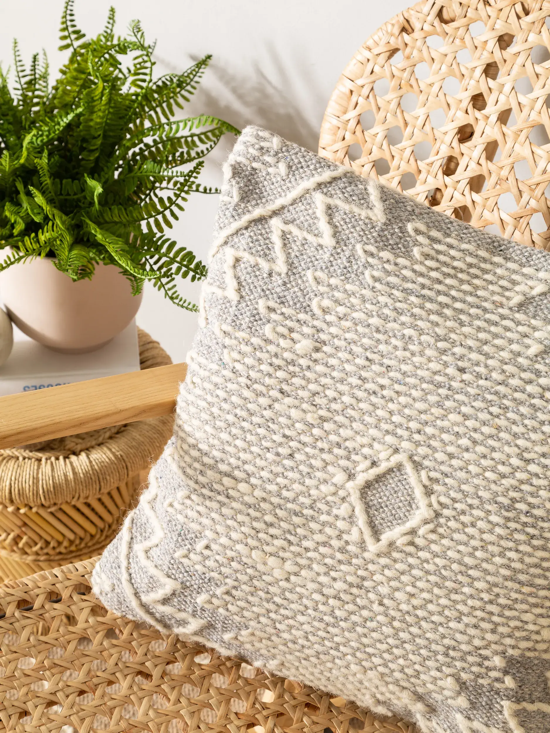 Housse de coussin Sydney Gris clair en motif Abstrait en 60% Coton, 40% Laine de benuta pure