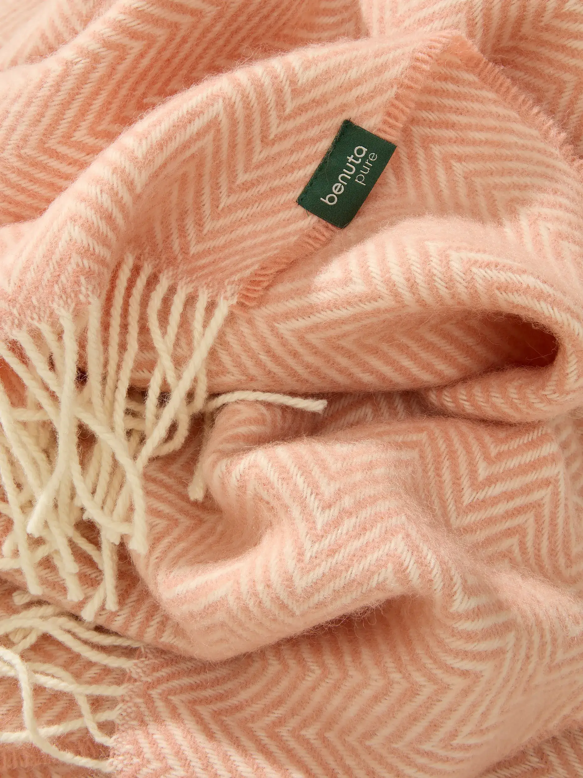 Wolldecke Bianca Rosa von benuta Pure