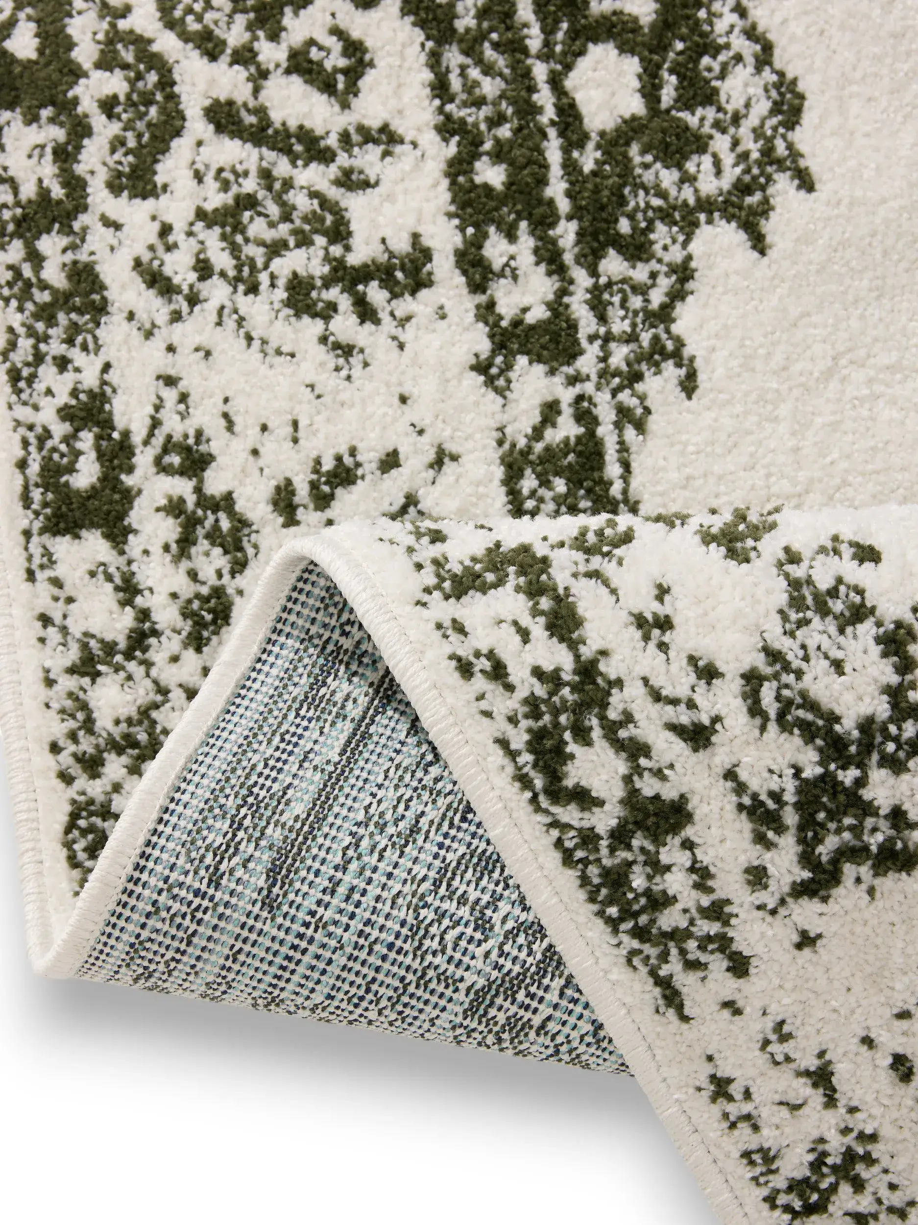 Rug made of 100% Polypropylen in Beige with a 100% Polypropylen high pile by benuta Basic