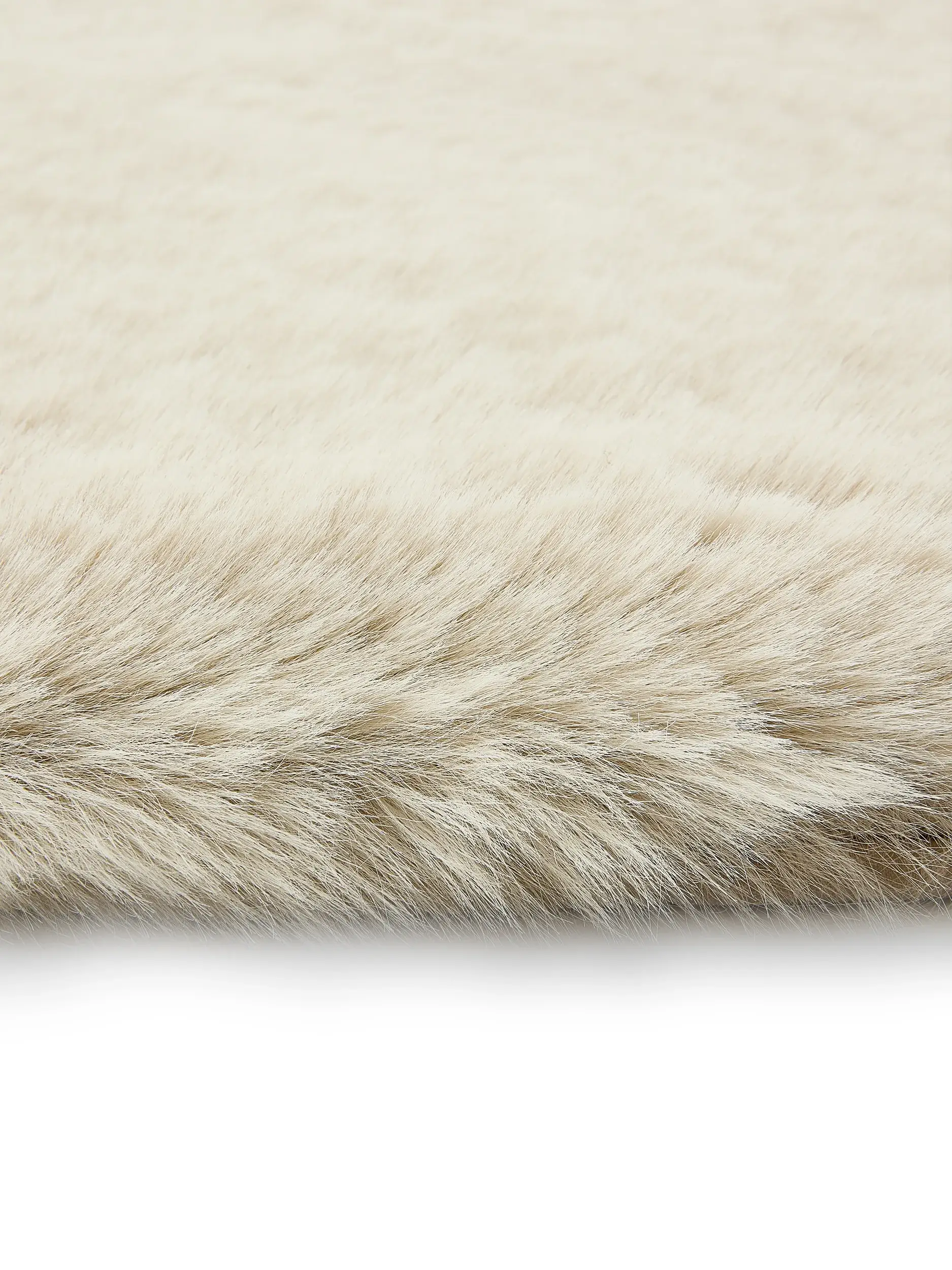 Teppich aus 100% Polyester in Beige mit 100% Polyester hohem Flor von benuta Finest