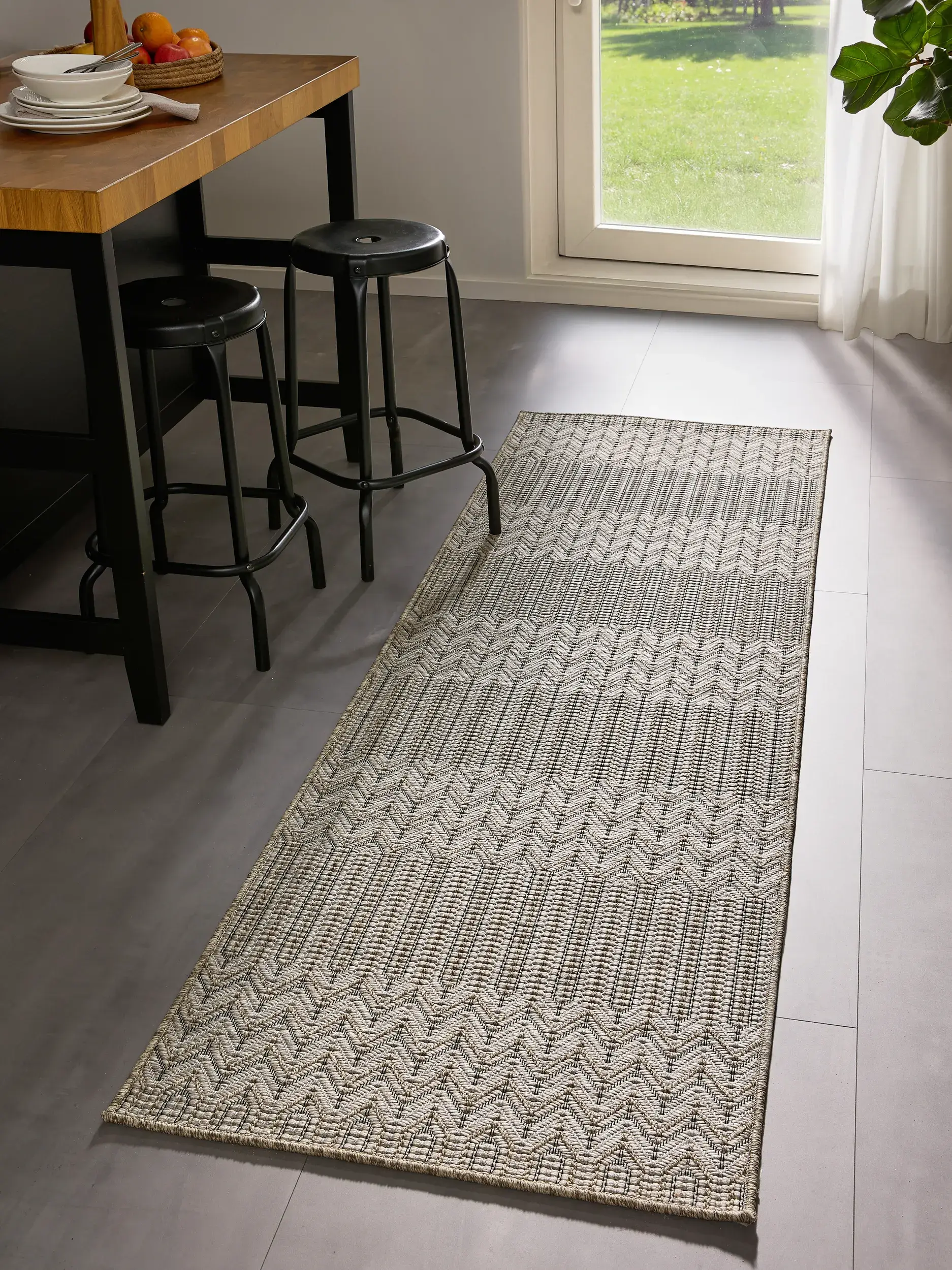 Matta Naoto av 100% Polypropen i  från benuta nest