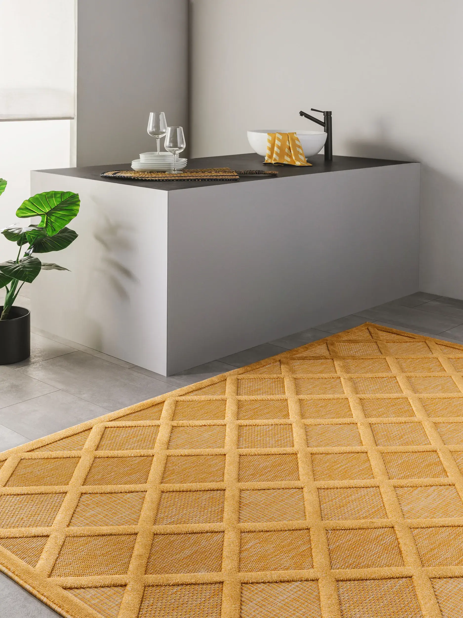 Rug made of 100% Polypropylen in Gelb with a 100% Polypropylen high pile by benuta Nest
