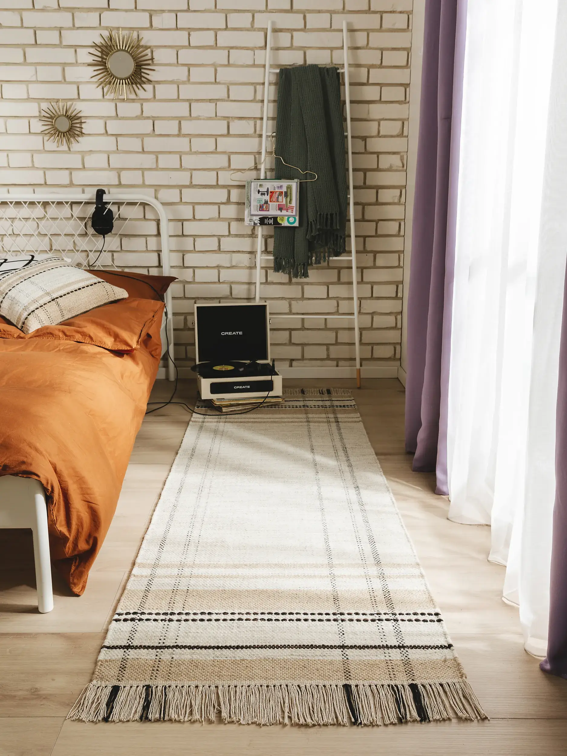 Tapijt van 70% Wol, 30% Katoen in Beige met een 70% Wol, 30% Katoen hoge pool van benuta POP