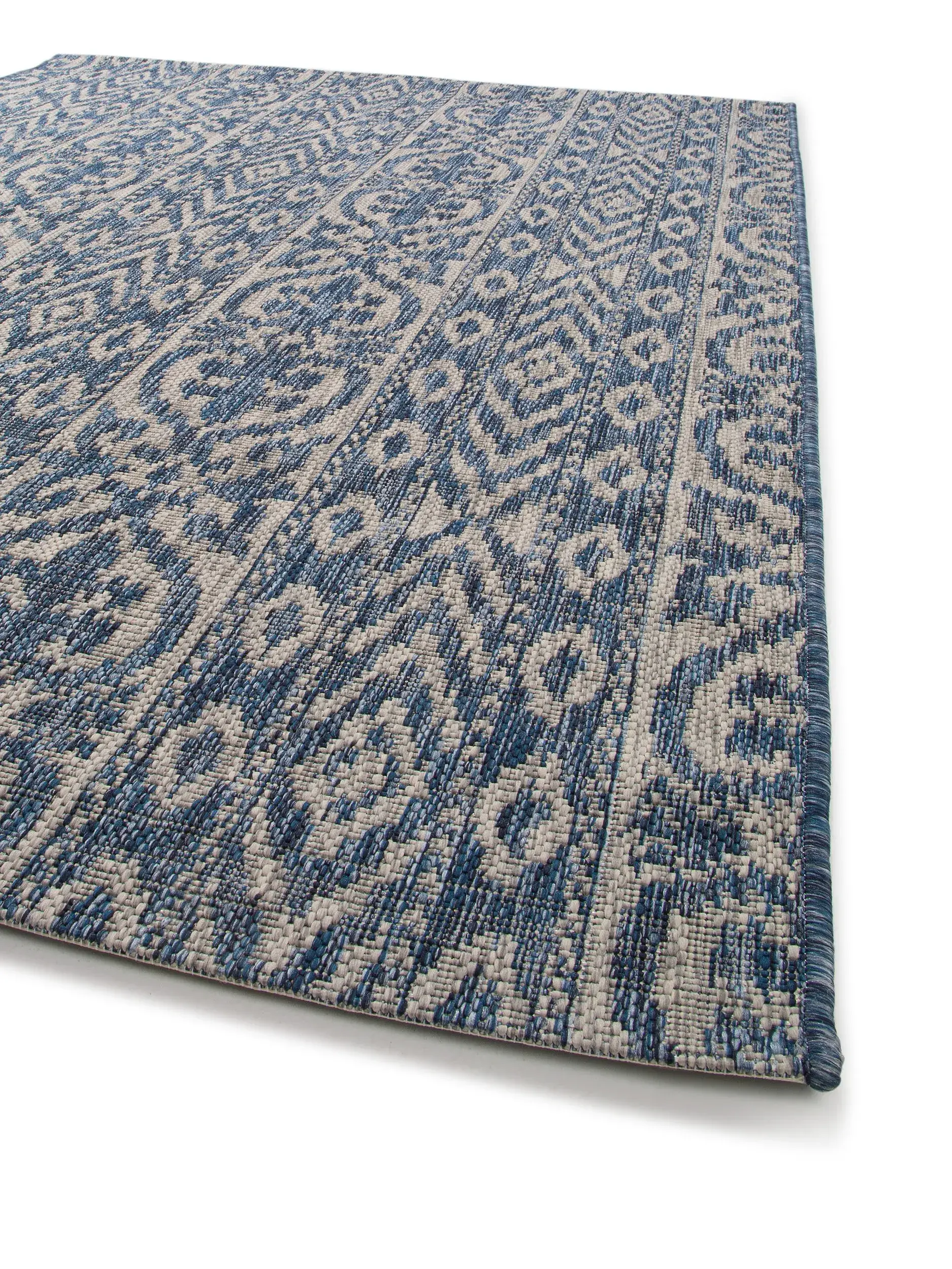 Tapijt van 100% Polypropyleen in Blauw met een 100% Polypropyleen hoge pool van benuta