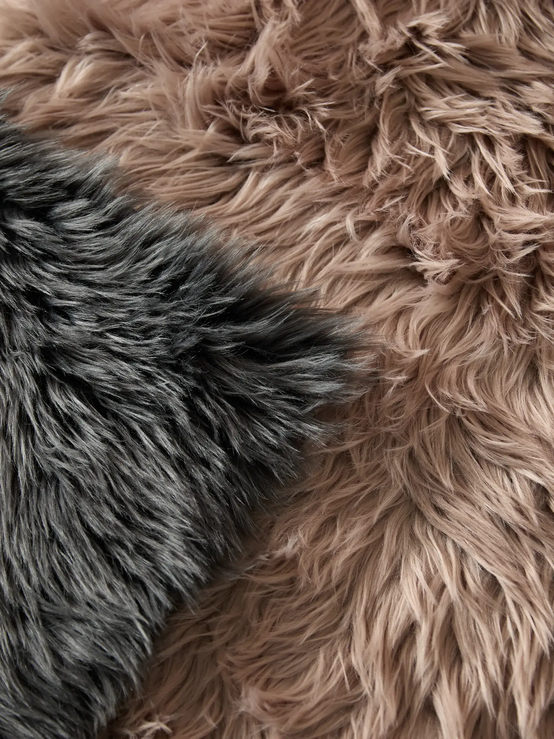 Kissen Nanuk Beige i Einfarbig-design laget av 70 % polyakryl, 30 % polyester fra benuta Pop