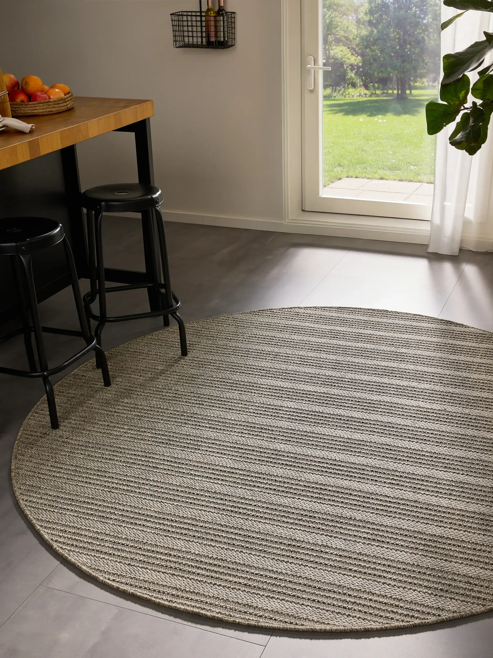 Matta Naoto av 100% Polypropen i  från benuta nest