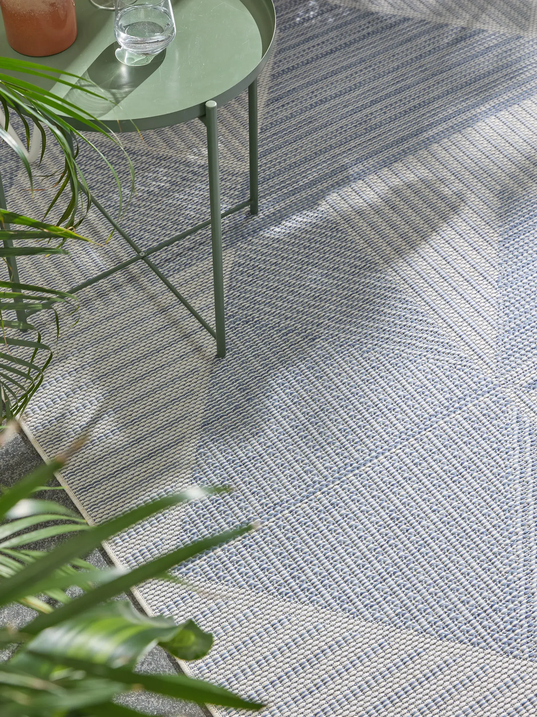 Teppich aus 100% Polypropylen in Blau mit 100% Polypropylen hohem Flor von benuta Nest