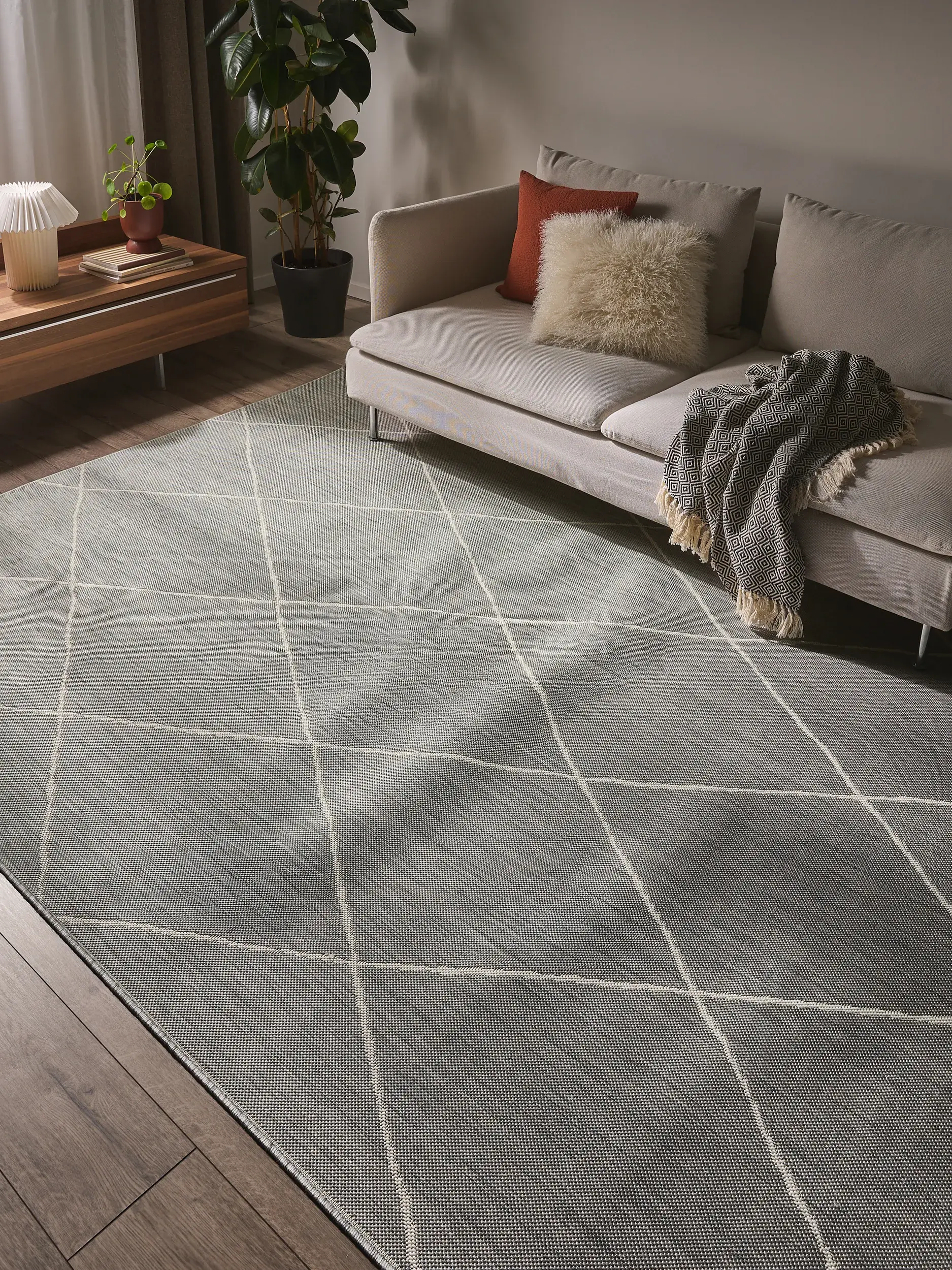 Tappeto Metro di 100% Polipropilene in Grigio di benuta nest