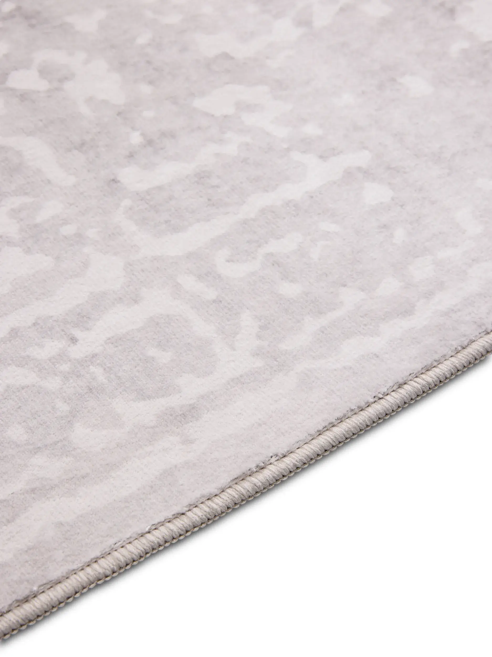 Teppich aus 100% Polyester in Grau mit 100% Polyester hohem Flor von benuta Nest