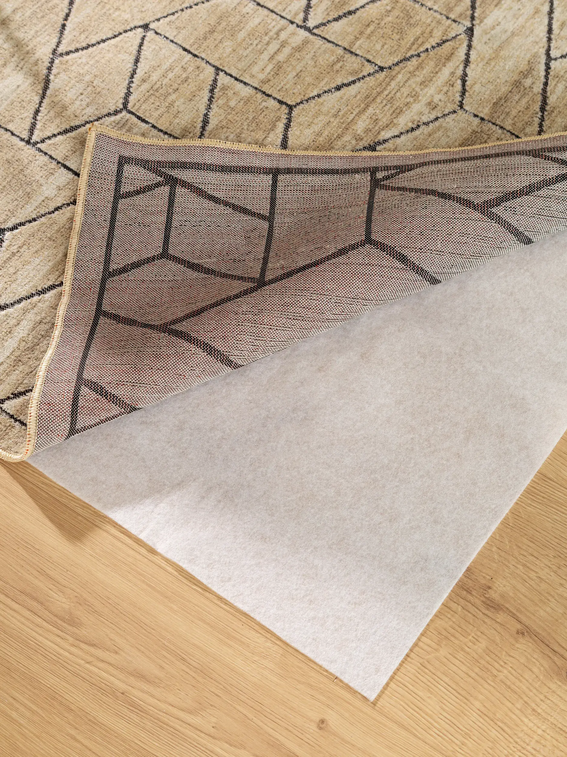 Teppich aus 100% Polyester in Beige mit 100% Polyester hohem Flor von benuta