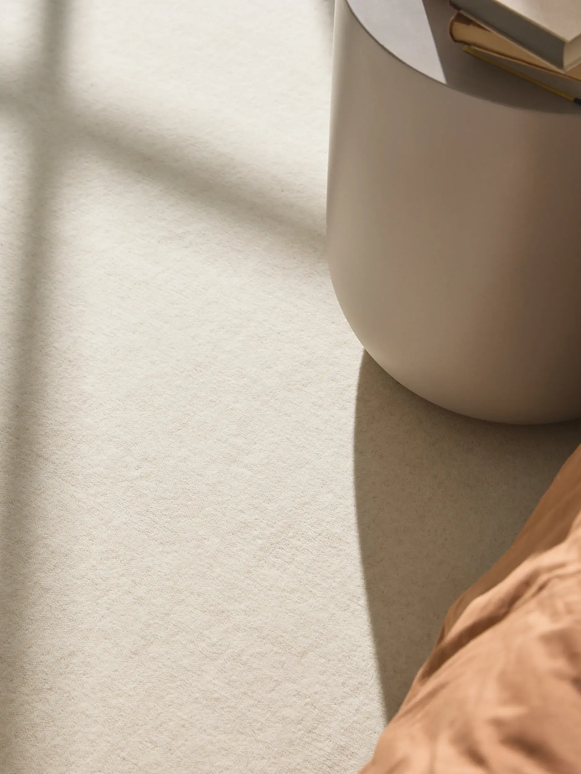 Teppe av 100% Wolle i Beige med 100% Wolle høy lugg fra benuta Pure