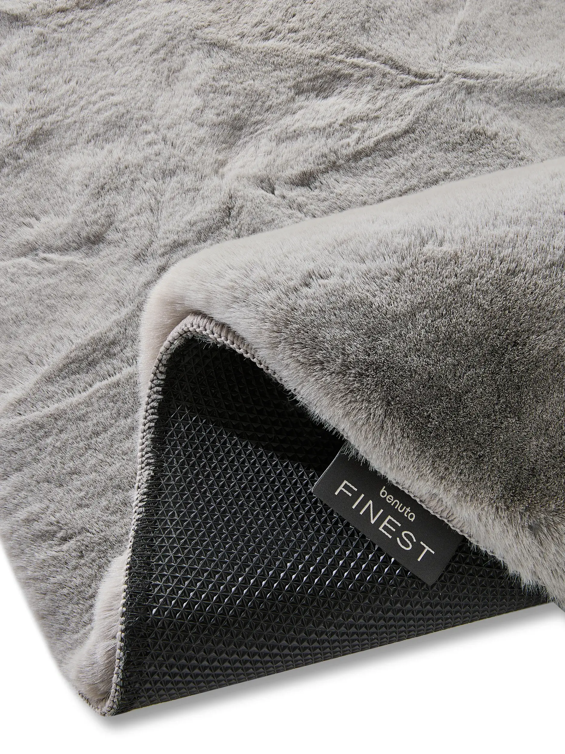 Teppich aus 100% Polyester in Grau mit 100% Polyester hohem Flor von benuta Finest