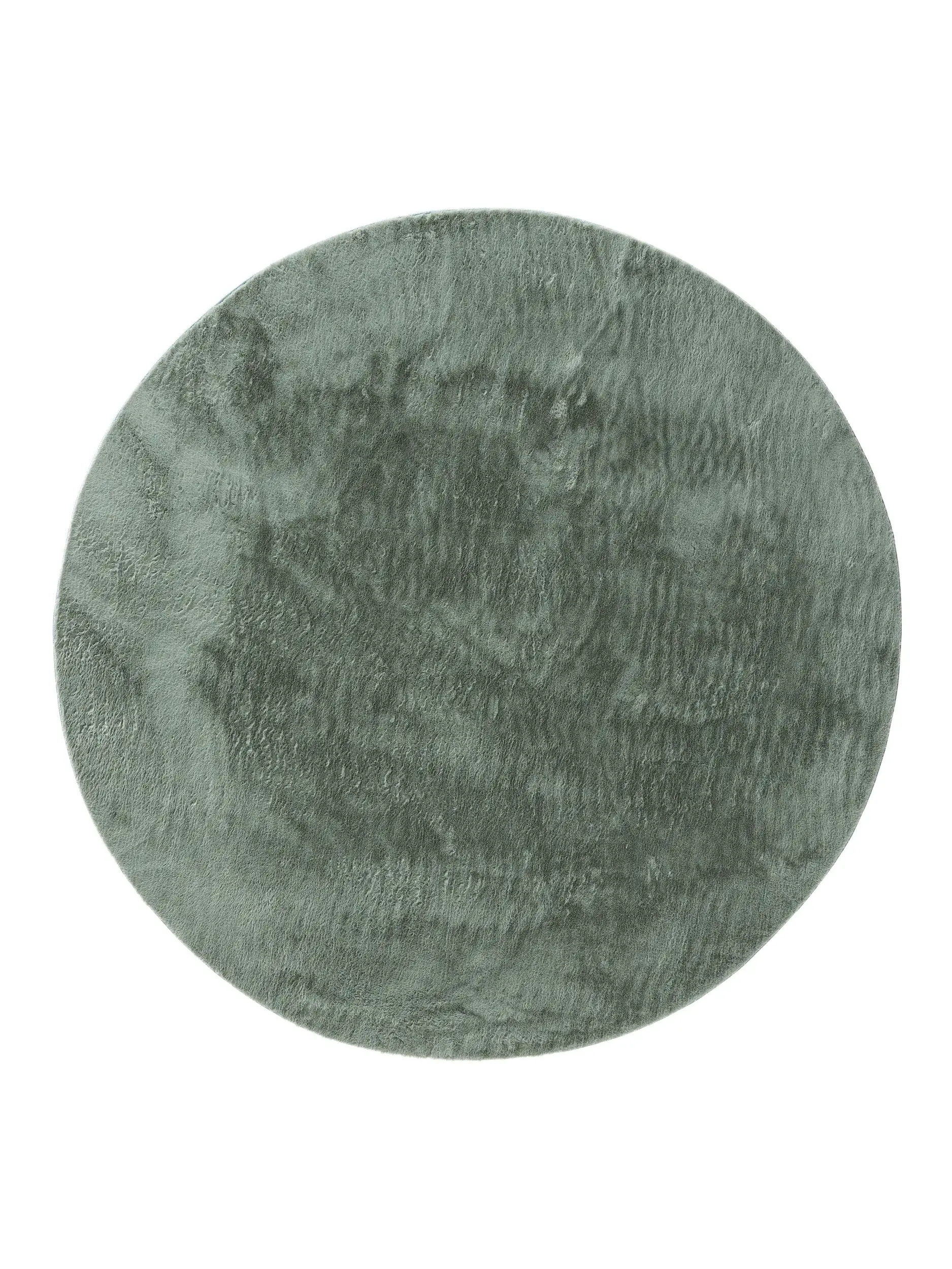 Rug made of 100% Polyester in Green with a 100% Polyester high pile by benuta Basic