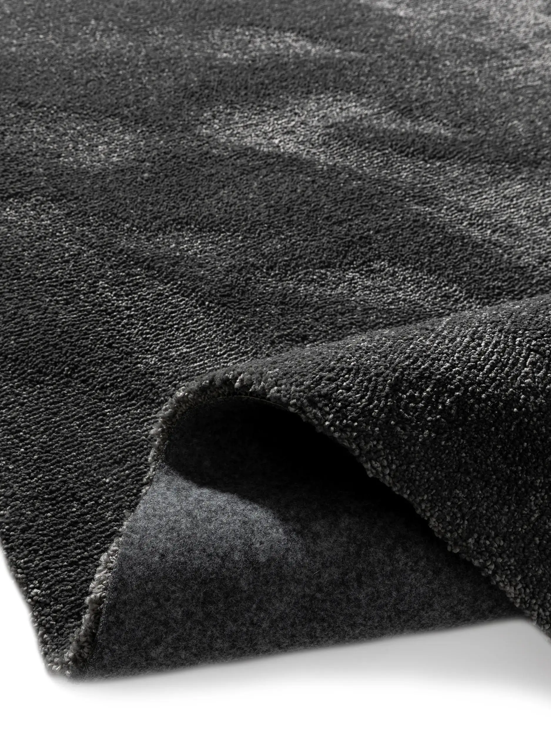 Rug made of 100% Polypropylen in Grau with a 100% Polypropylen high pile by benuta Nest