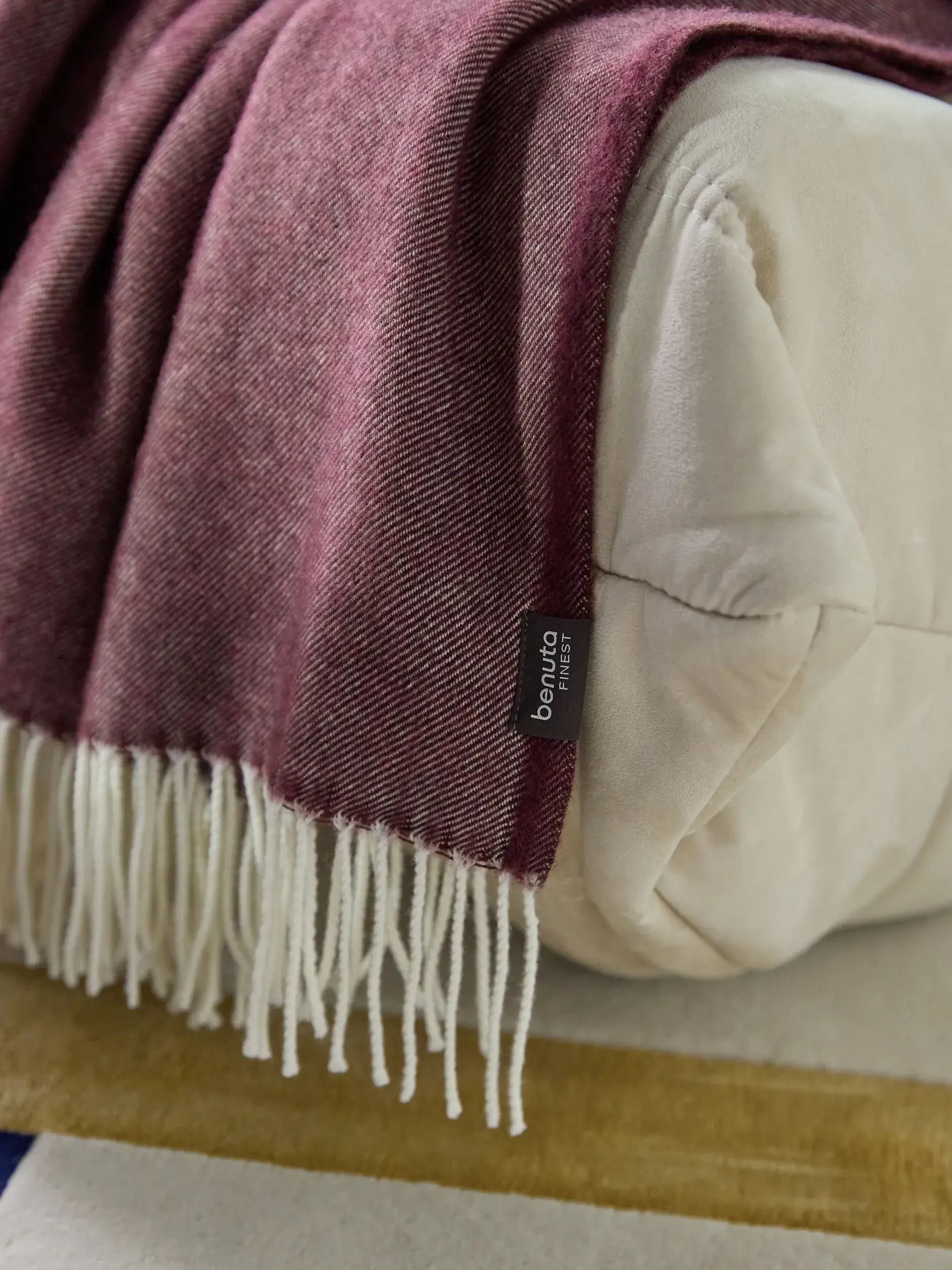 Victoria Bordeaux fra benuta Finest