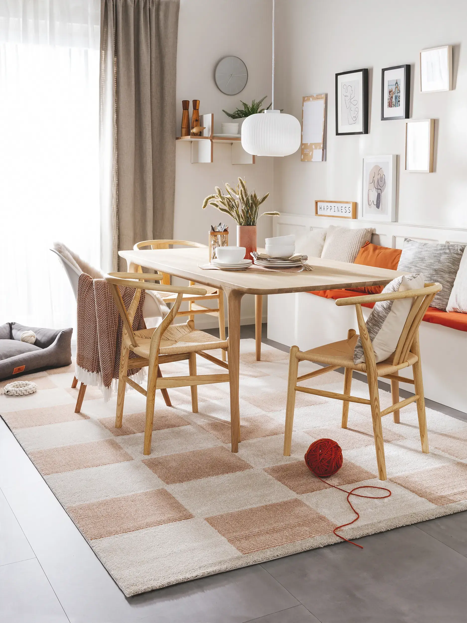 Teppich aus 100% Polyester in Beige mit 100% Polyester hohem Flor von benuta Nest