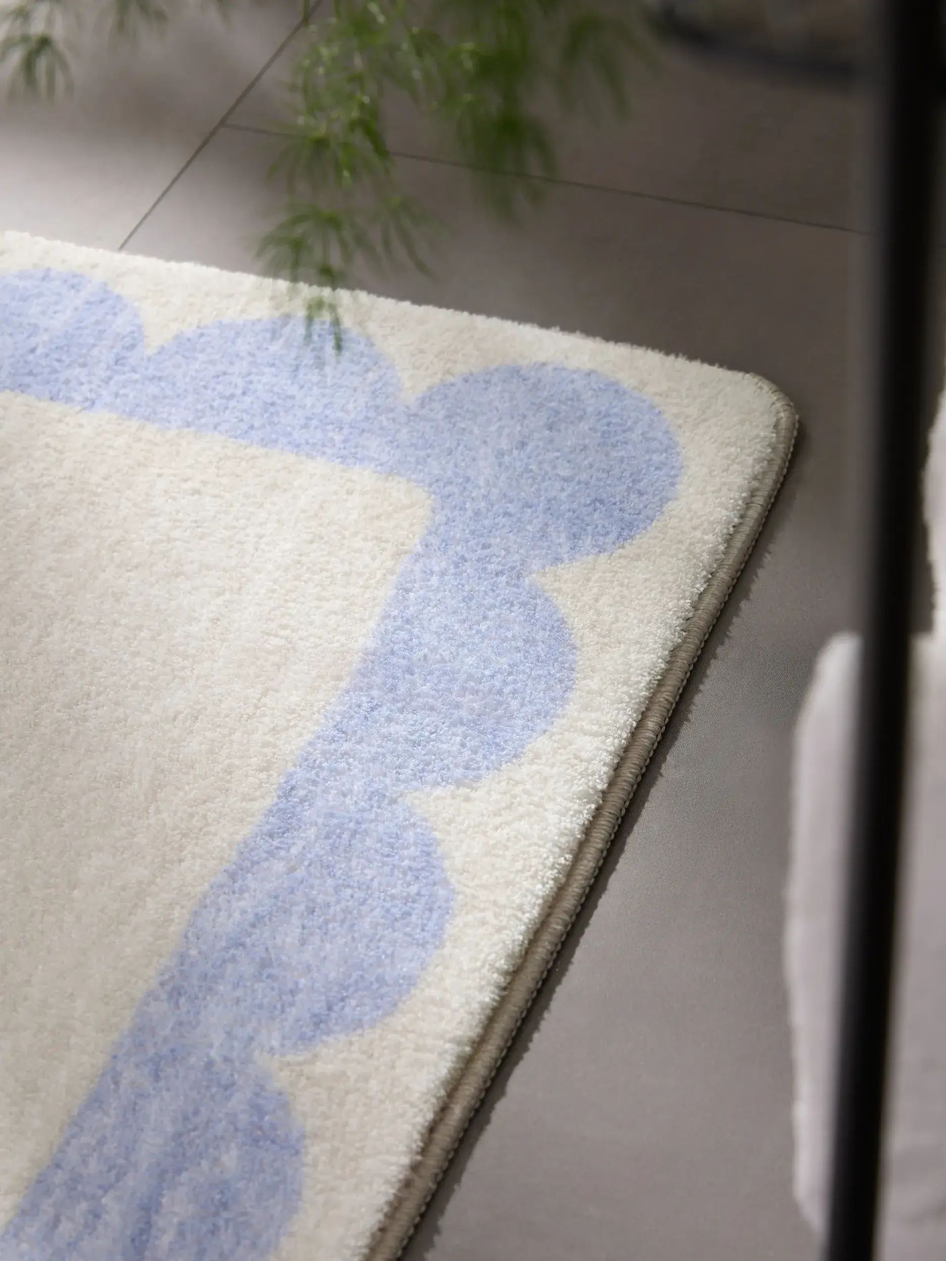 Bath Rug Frame Purple in Frame design made of 100% Polyester by benuta Pop