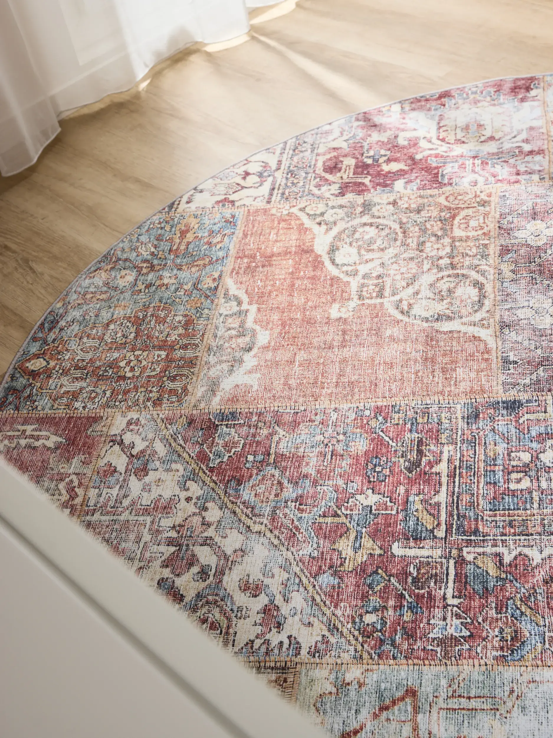 Rug made of 100% Polyester in Multicolour with a 100% Polyester high pile by benuta Basic