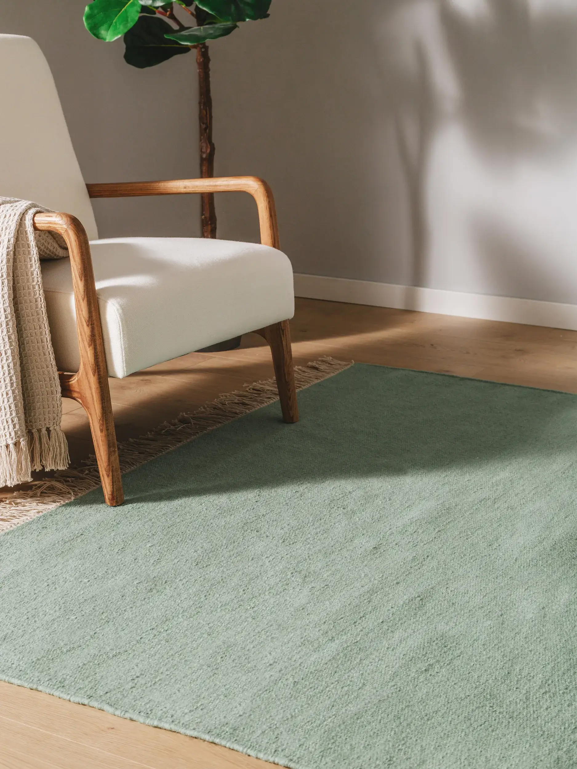 Teppich aus 80% Wolle, 20% Baumwolle in Grün mit 80% Wolle, 20% Baumwolle hohem Flor von benuta Pop