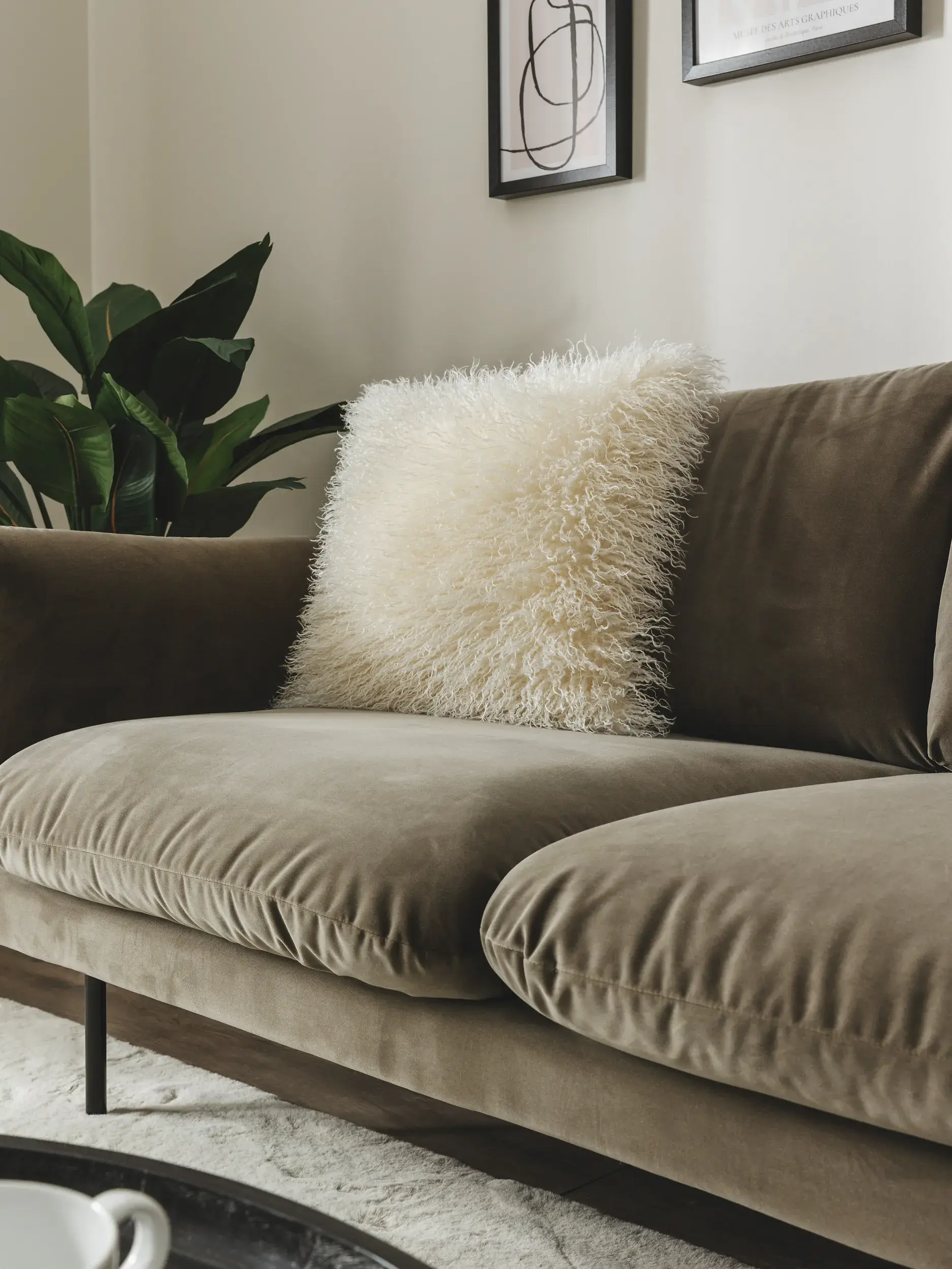 Kissenbezug Oscar Cream i Einfarbig-design laget av 100 % polyester fra benuta Nest