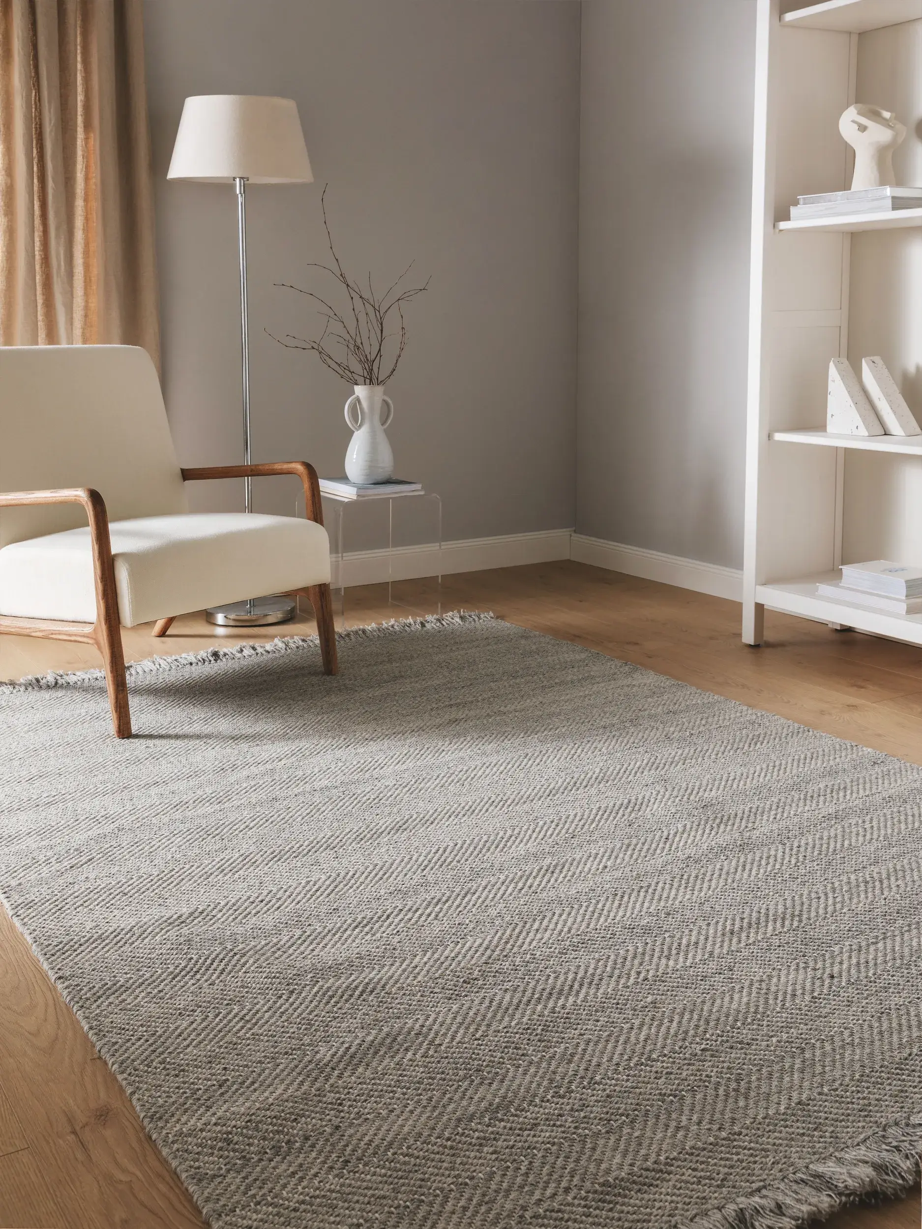 Alfombra de 60% Lana, 20% Algodón, 20% Poliéster en Gris con un pelo de {{Placeholder_Pile Height}} de altura de benuta pure