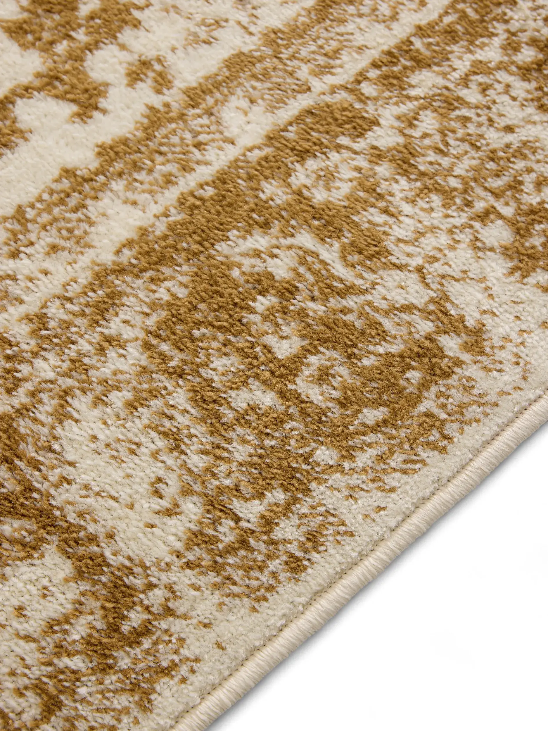 Rug made of 100% Polypropylen in Beige with a 100% Polypropylen high pile by benuta Basic