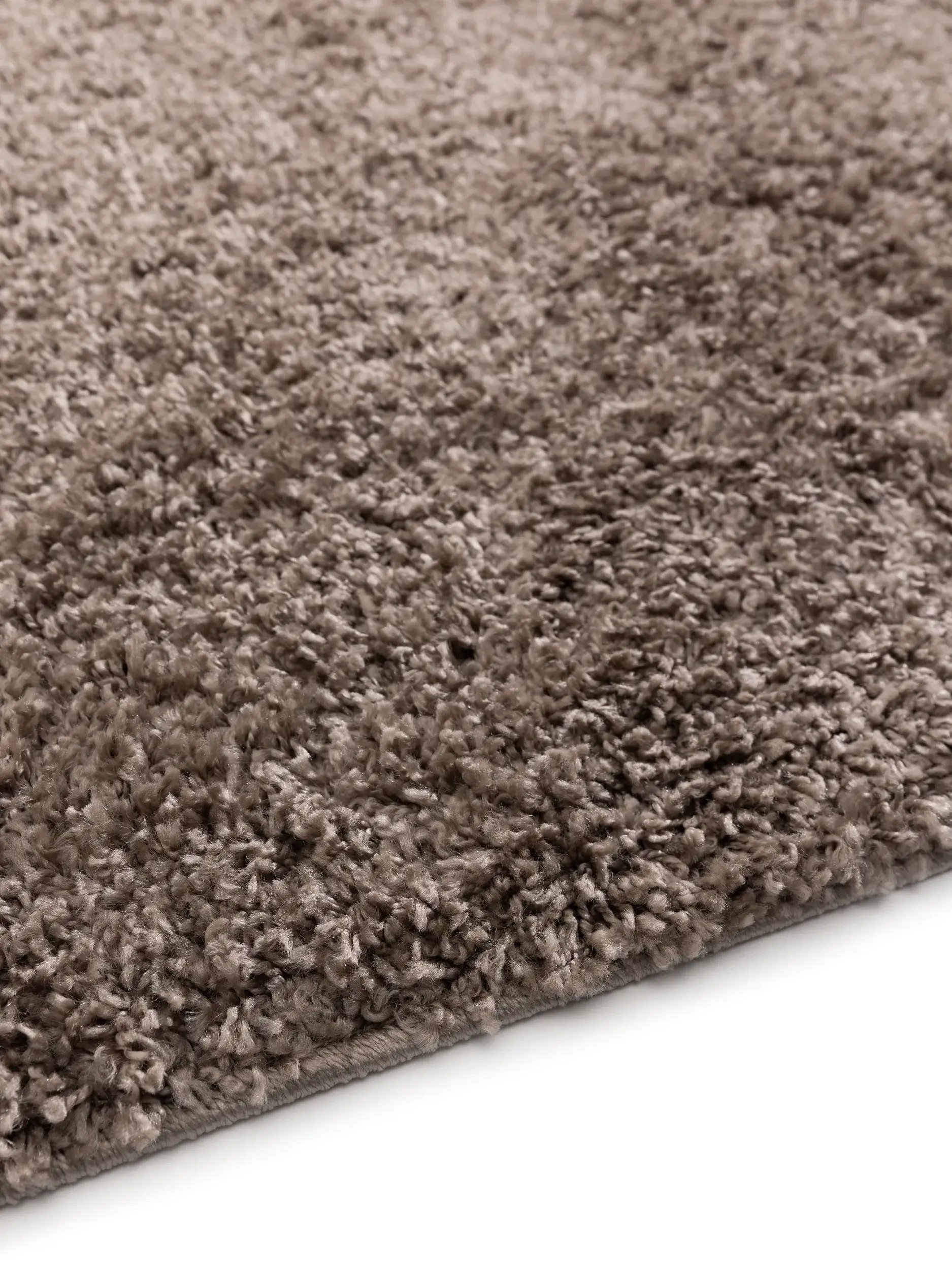 Teppe av 100% Polypropylen i Taupe med 100% Polypropylen høy lugg fra benuta Basic
