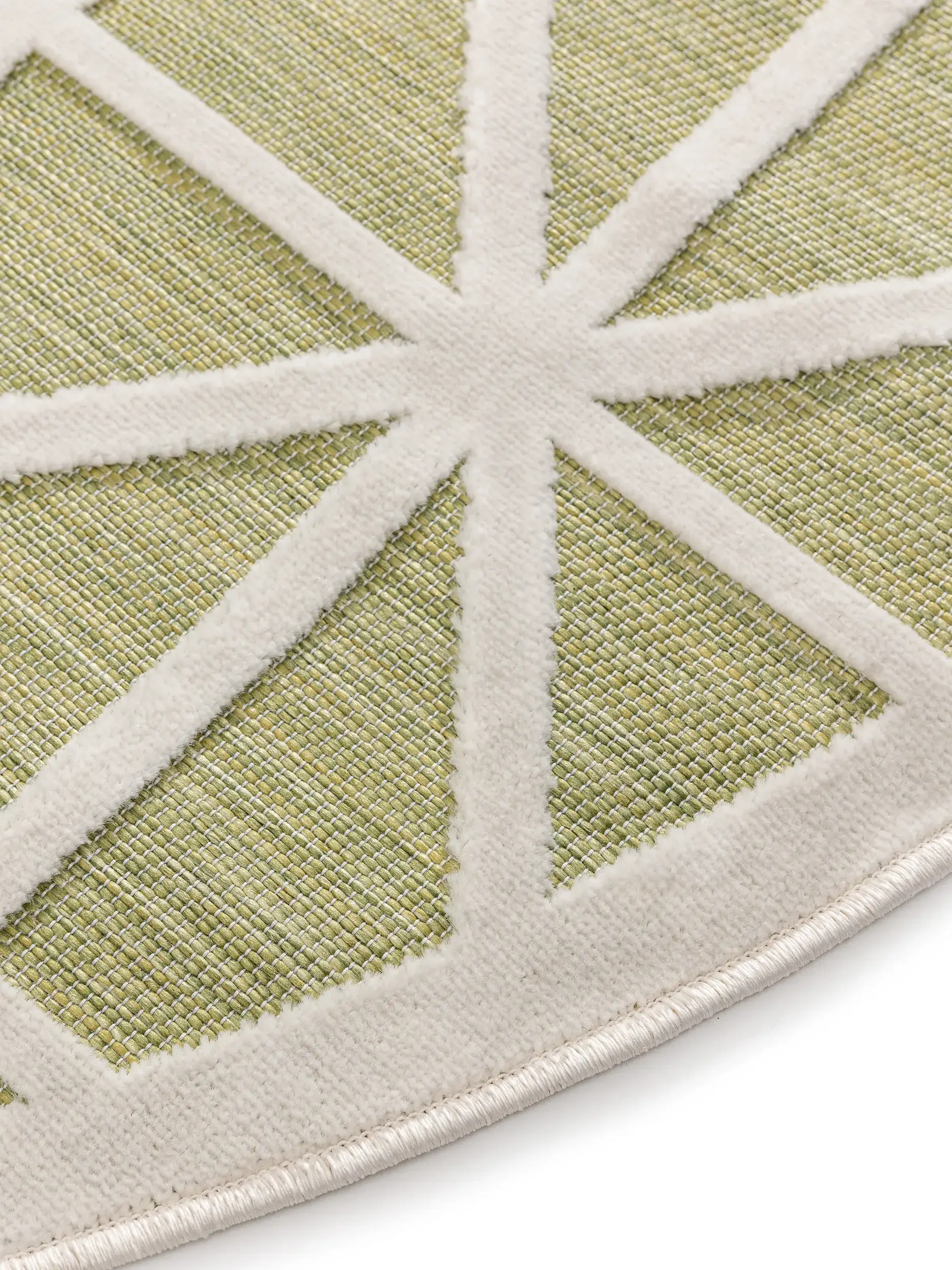 Rug made of 100% Polypropylen in Green with a 100% Polypropylen high pile by benuta Pop