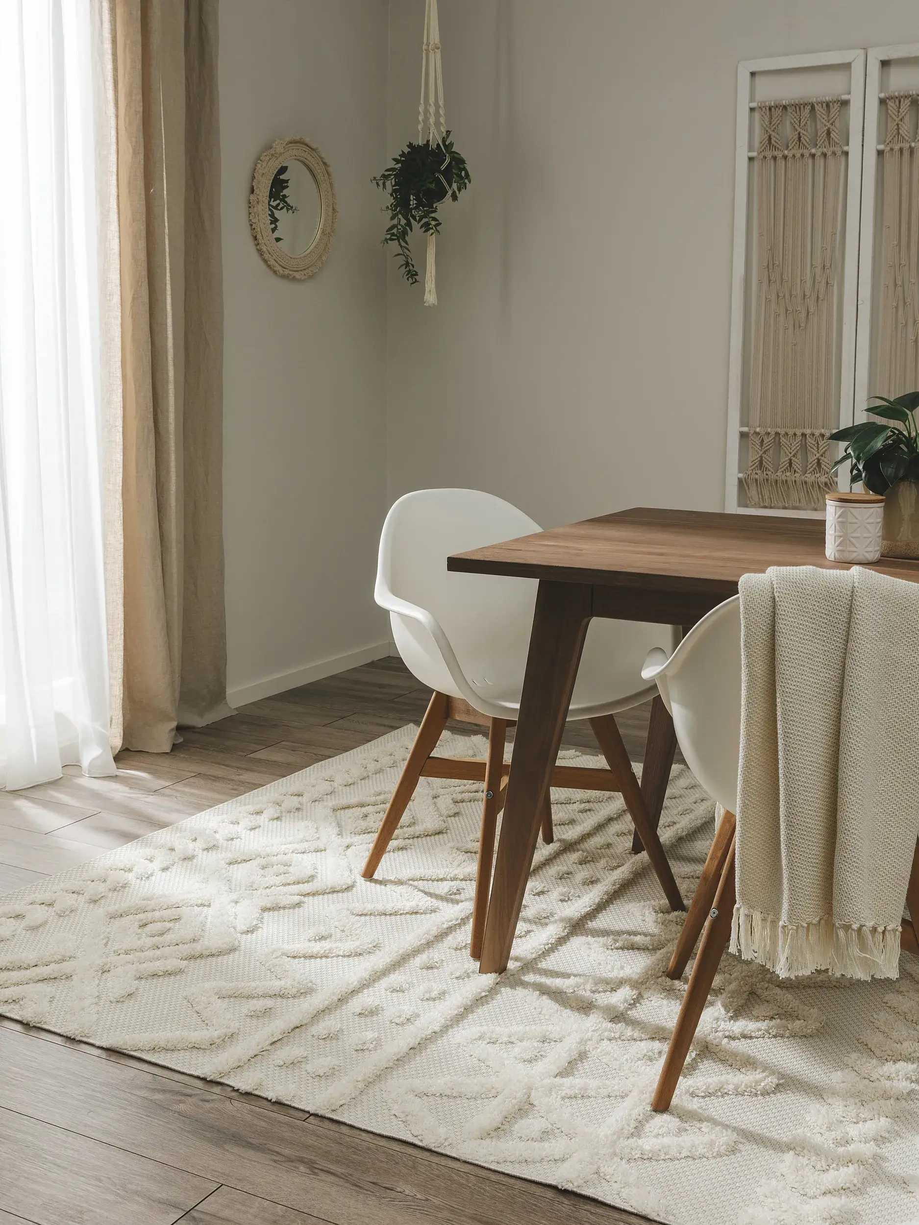 Matta av 100% Polypropen i Beige med 100% Polypropen hög lugg från benuta POP