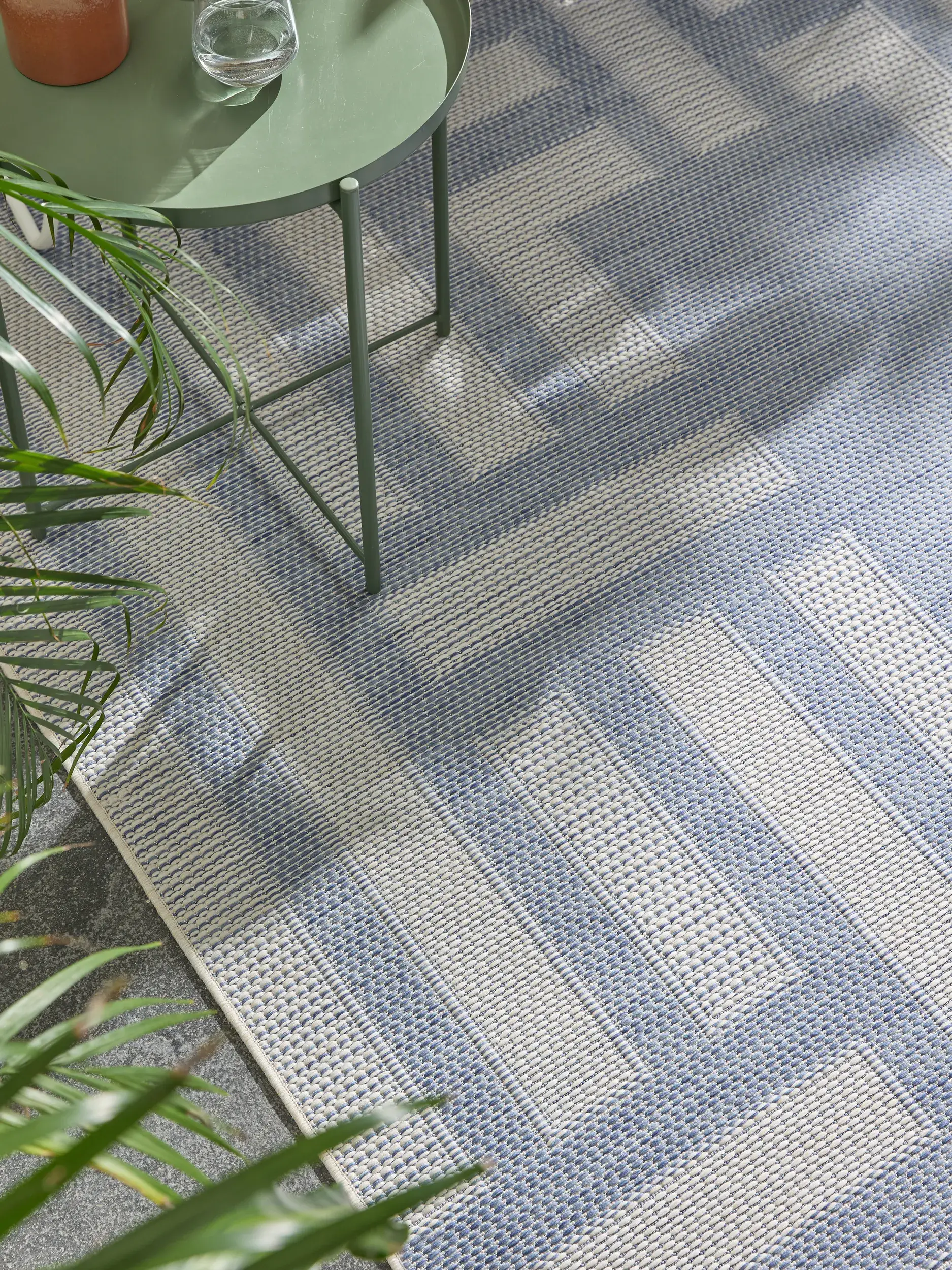 Rug made of 100% Polypropylen in Blue with a 100% Polypropylen high pile by benuta Nest