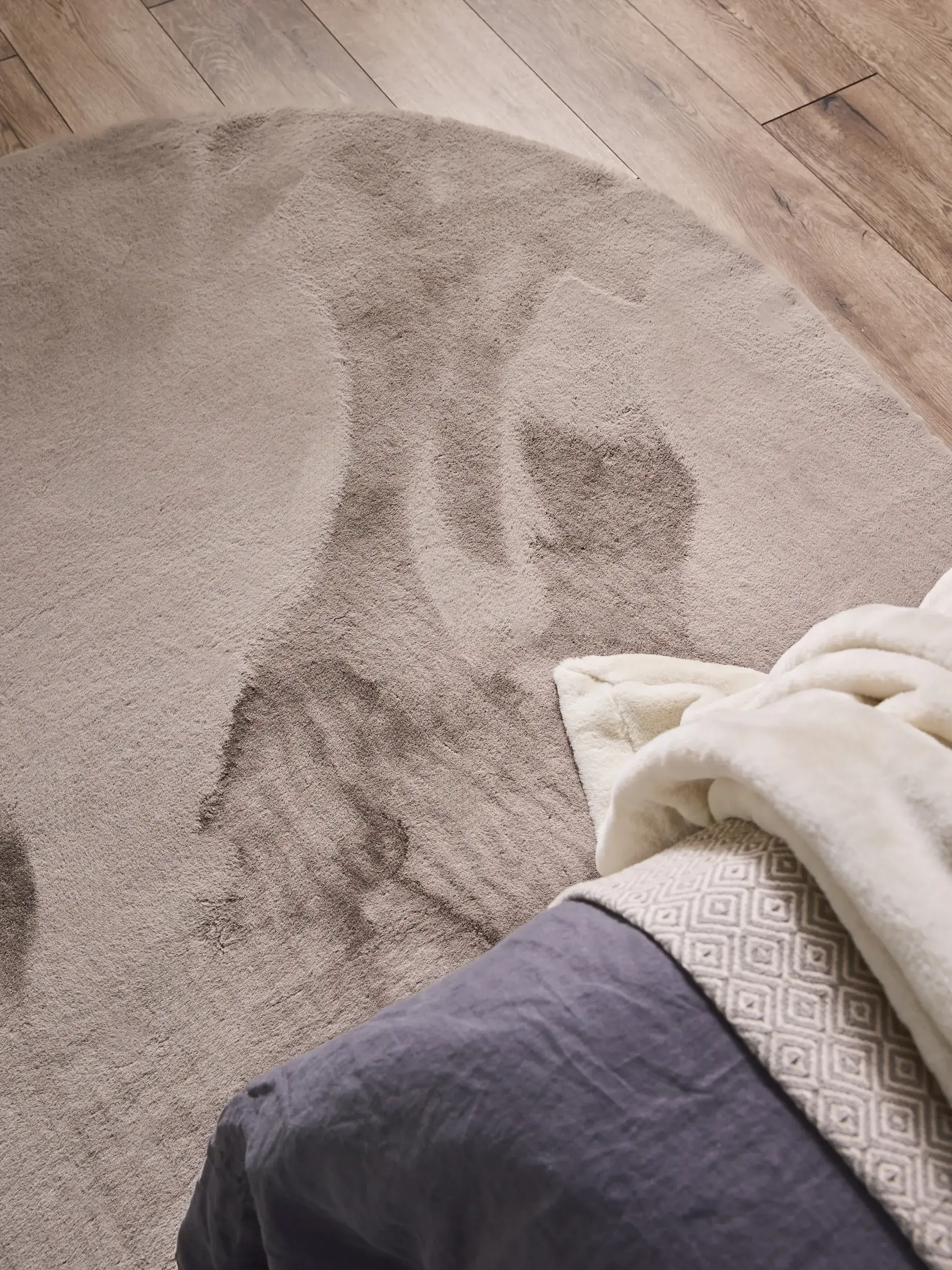 Teppich Dave aus 100% Polyester in Taupe von benuta Nest