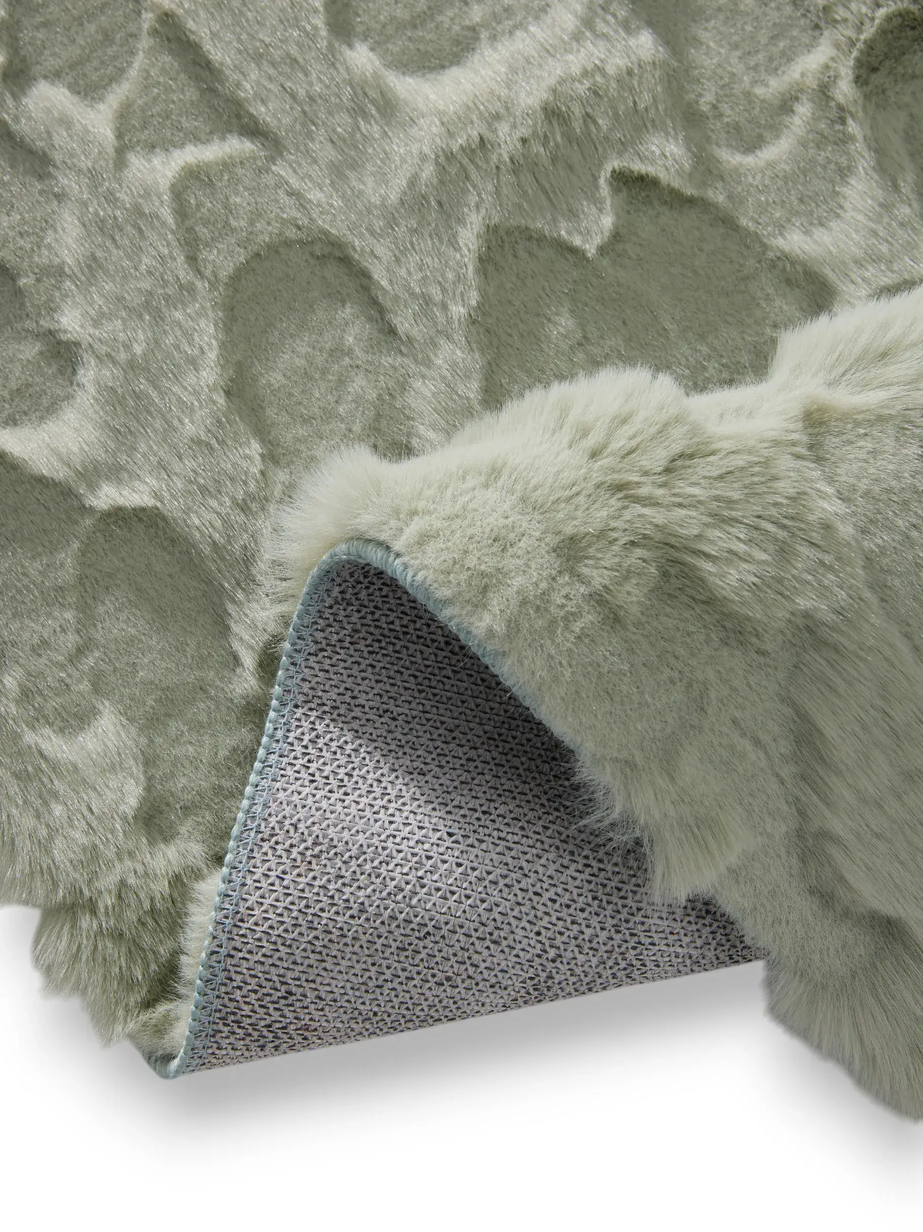 Rug made of 100% Polyester in Grün with a 100% Polyester high pile by benuta Pop