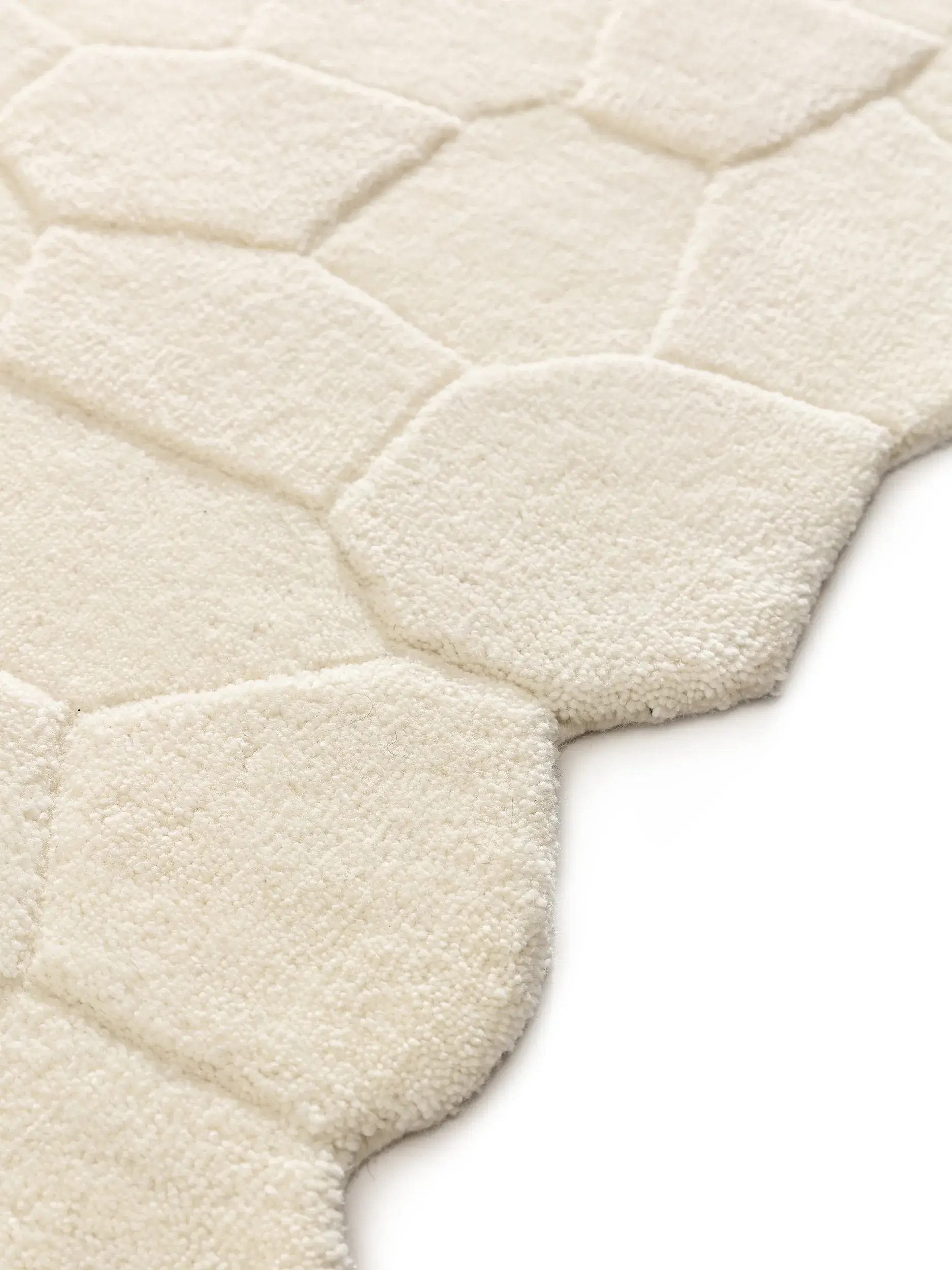 Tapis en 100% Laine (de Nouvelle-Zélande) en Blanc avec une pile de 100% Laine (de Nouvelle-Zélande) de hauteur de benuta pure