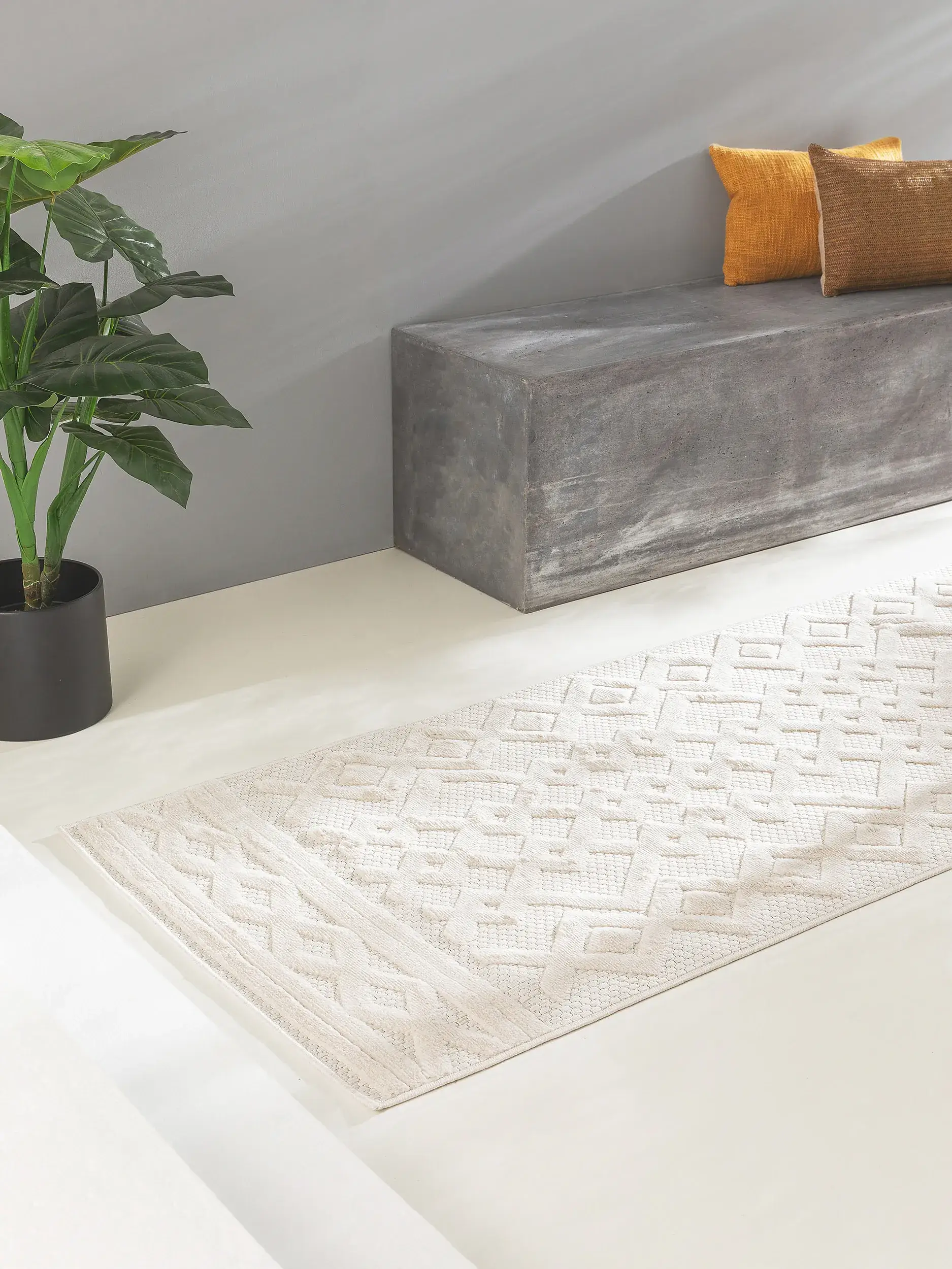 Matta av 100% Polypropen i Beige med 100% Polypropen hög lugg från benuta nest