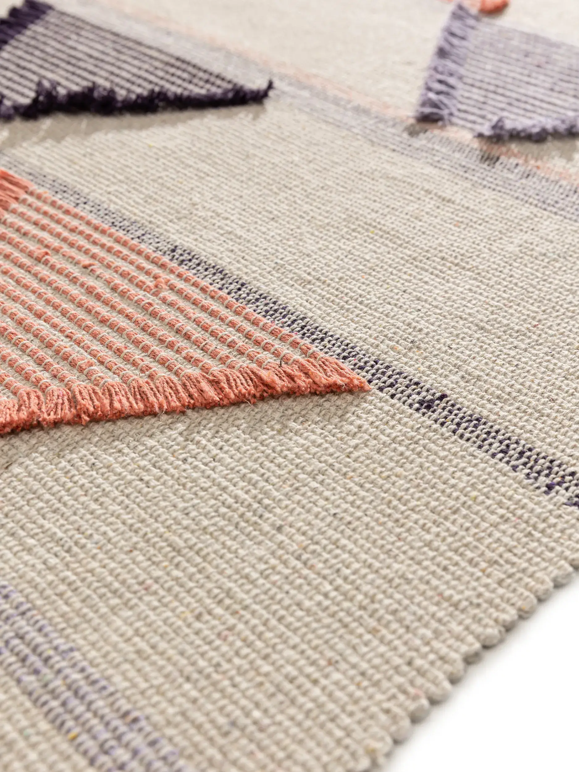 Rug made of 60% Cotton, 40% Polyester in Multicolour with a 60% Cotton, 40% Polyester high pile by Lytte