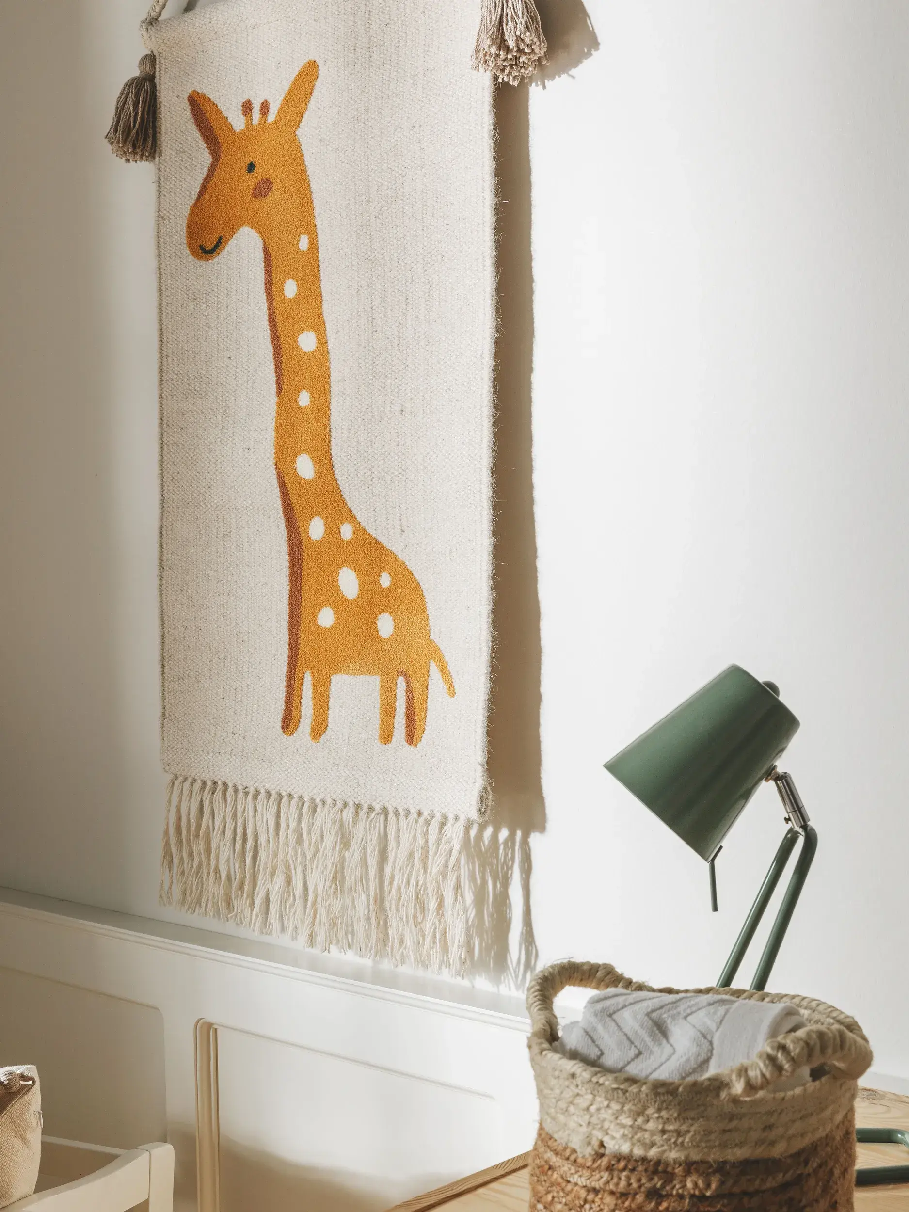 Wanddeko Savannah Gelb in Tiermotive design made of 75% Wool, 20% Cotton, 5% Polyacrylic by Lytte