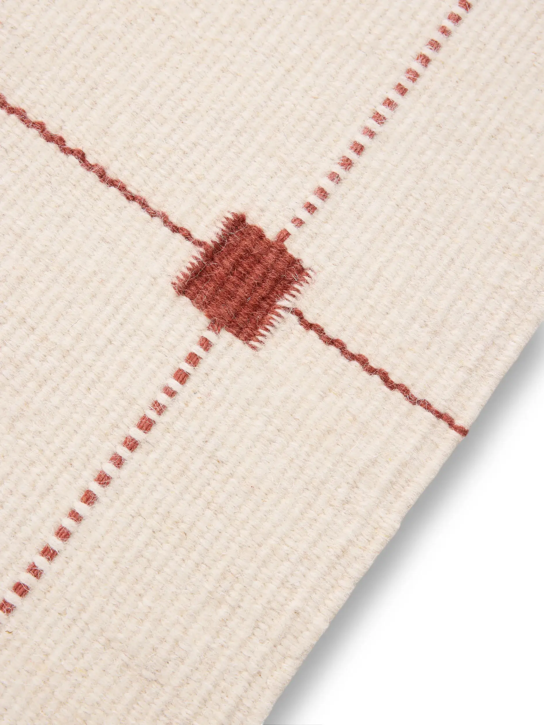 Teppich aus 100% Wolle in Beige mit 100% Wolle hohem Flor von benuta Pure