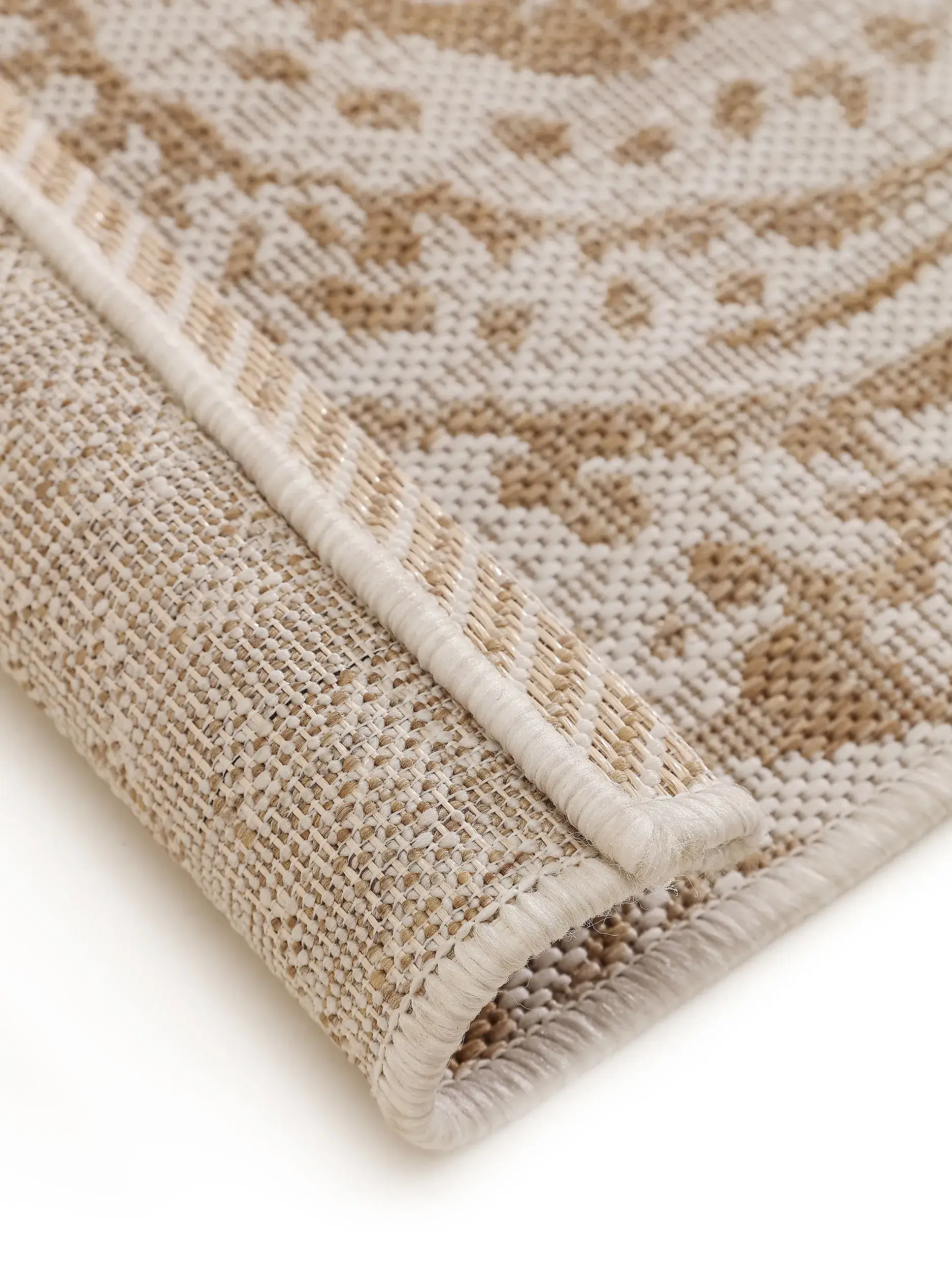 Teppich aus 100% Polypropylen in Beige mit 100% Polypropylen hohem Flor von benuta Nest