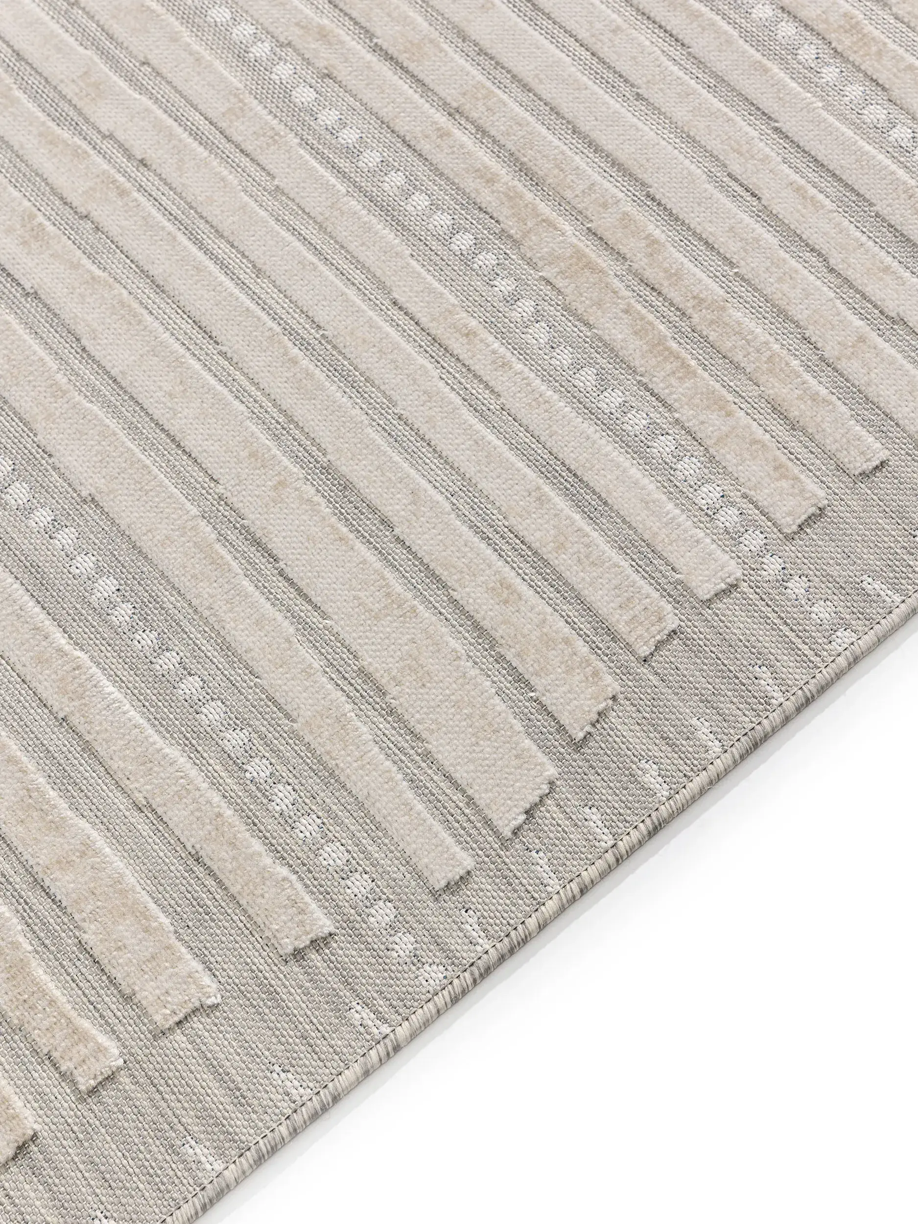 Rug made of 100% Polypropylen in Beige with a 100% Polypropylen high pile by benuta Basic