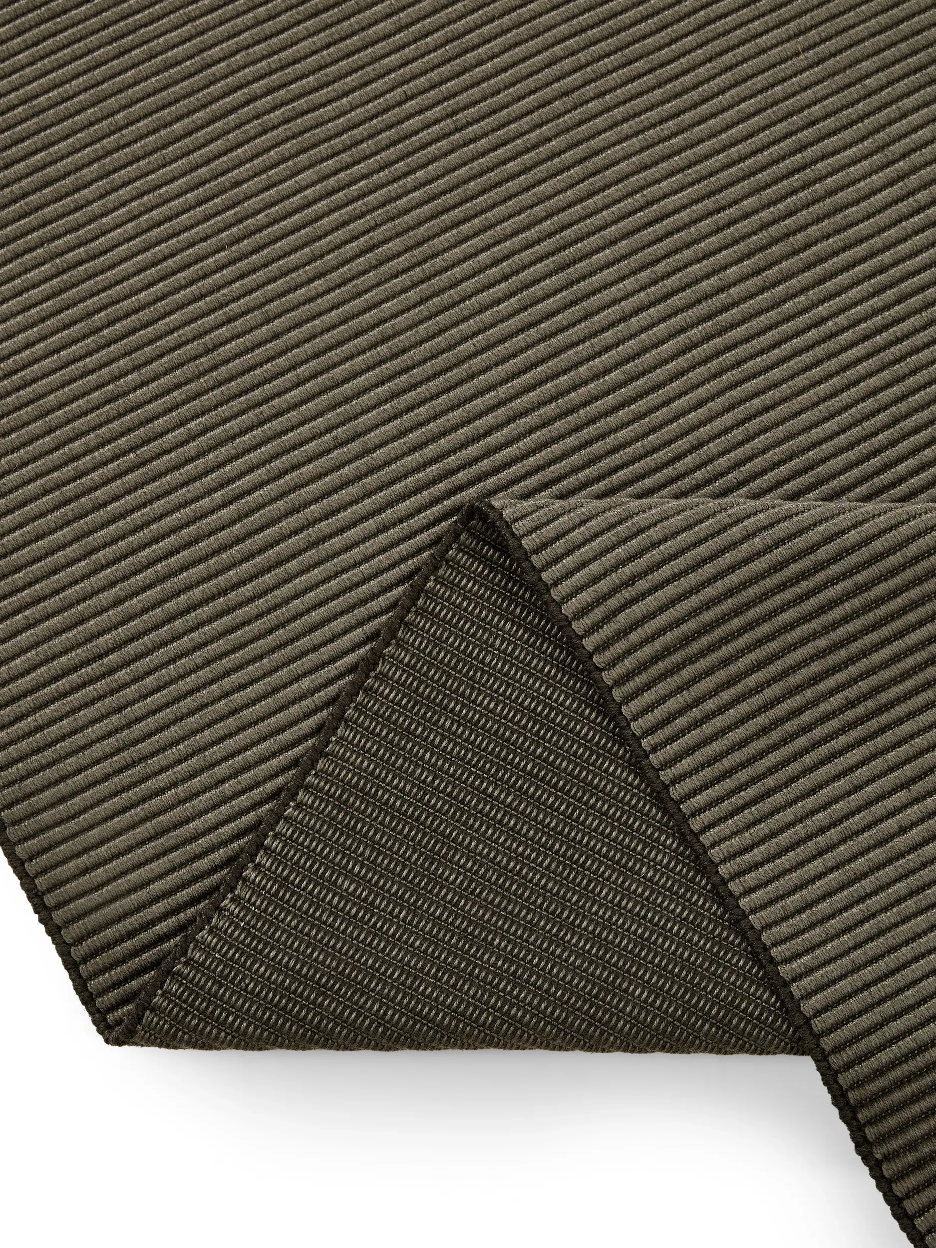 Teppich Arvea aus 100% Polyester (recyceltes PET) in  von benuta Pure